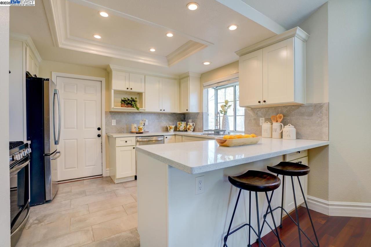 Detail Gallery Image 10 of 50 For 1228 Copper Peak Ln, San Jose,  CA 95120 - 3 Beds | 2 Baths