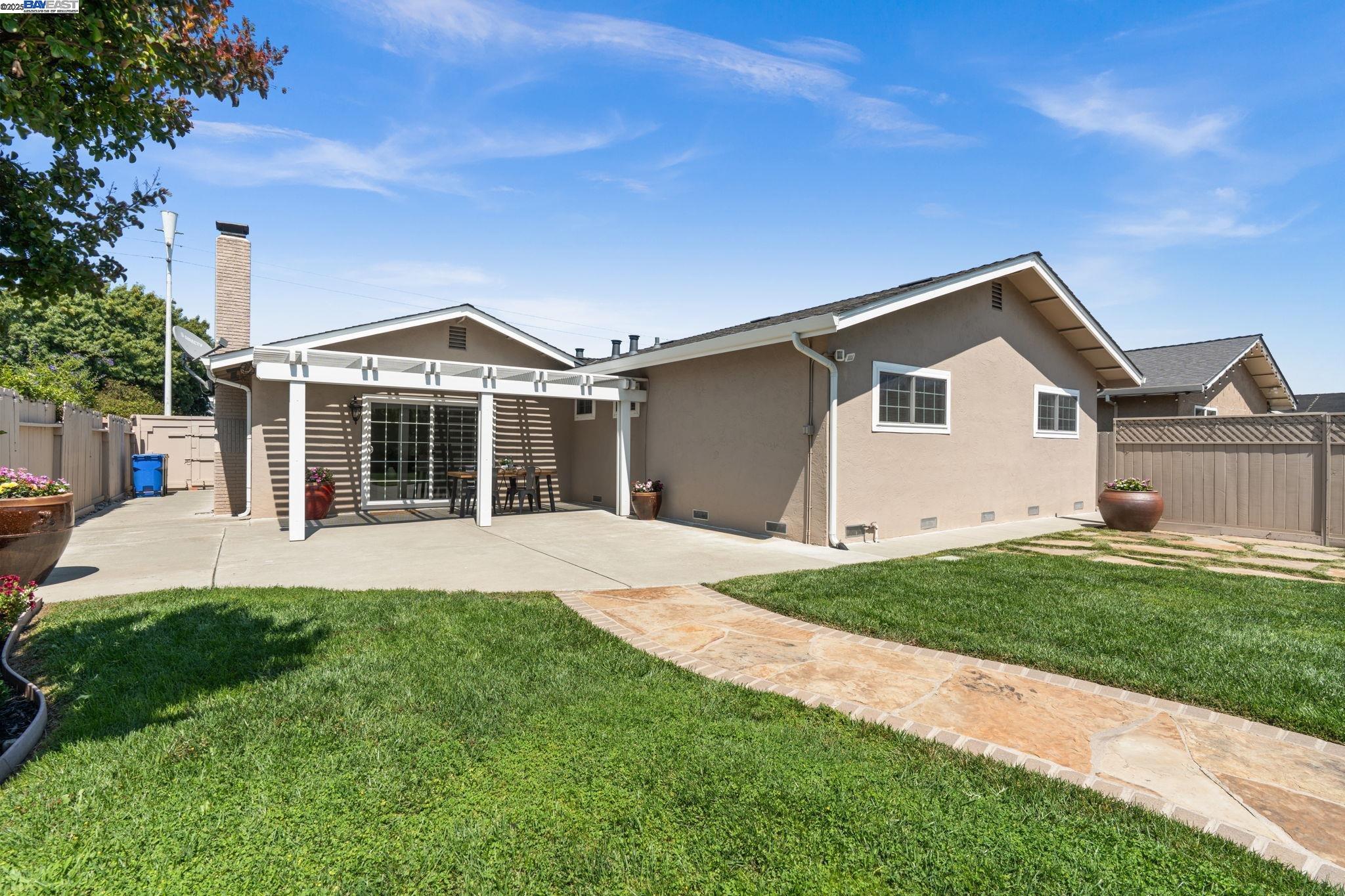 Detail Gallery Image 16 of 48 For 37881 Manzanita St, Newark,  CA 94560 - 3 Beds | 2 Baths