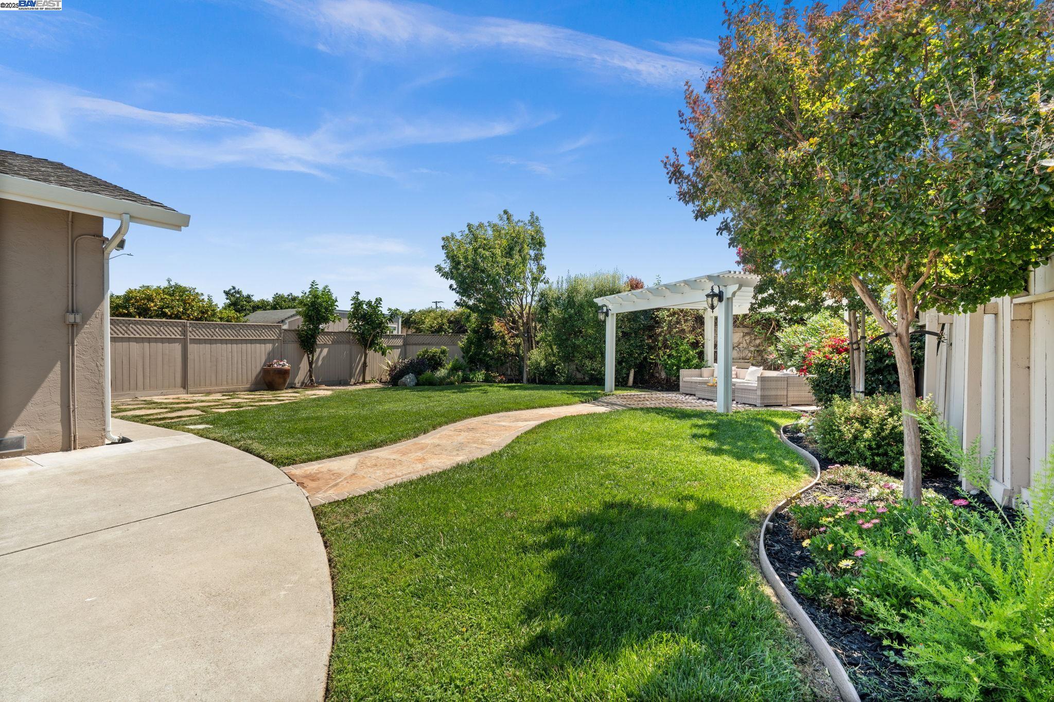 Detail Gallery Image 19 of 48 For 37881 Manzanita St, Newark,  CA 94560 - 3 Beds | 2 Baths