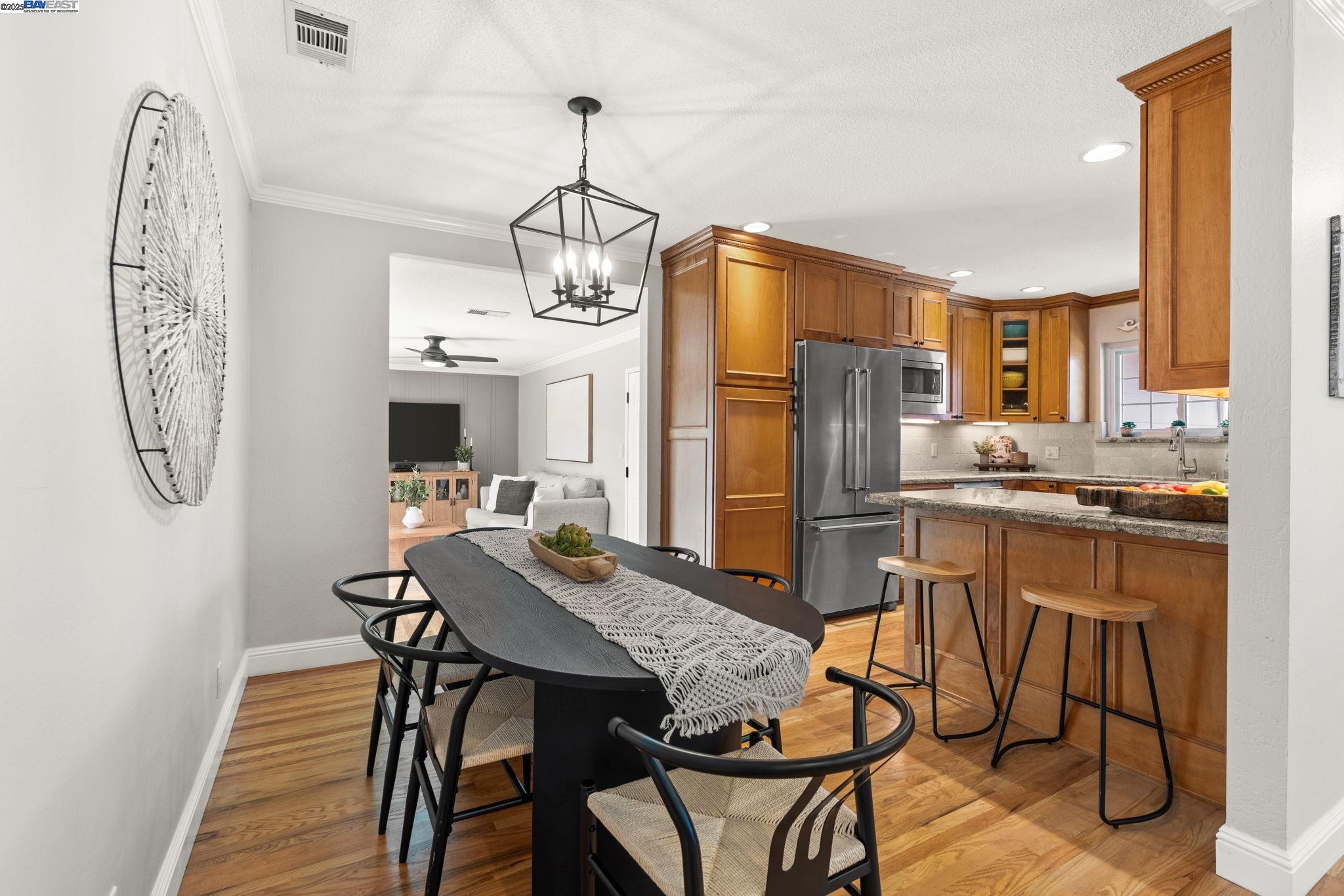 Detail Gallery Image 4 of 48 For 37881 Manzanita St, Newark,  CA 94560 - 3 Beds | 2 Baths