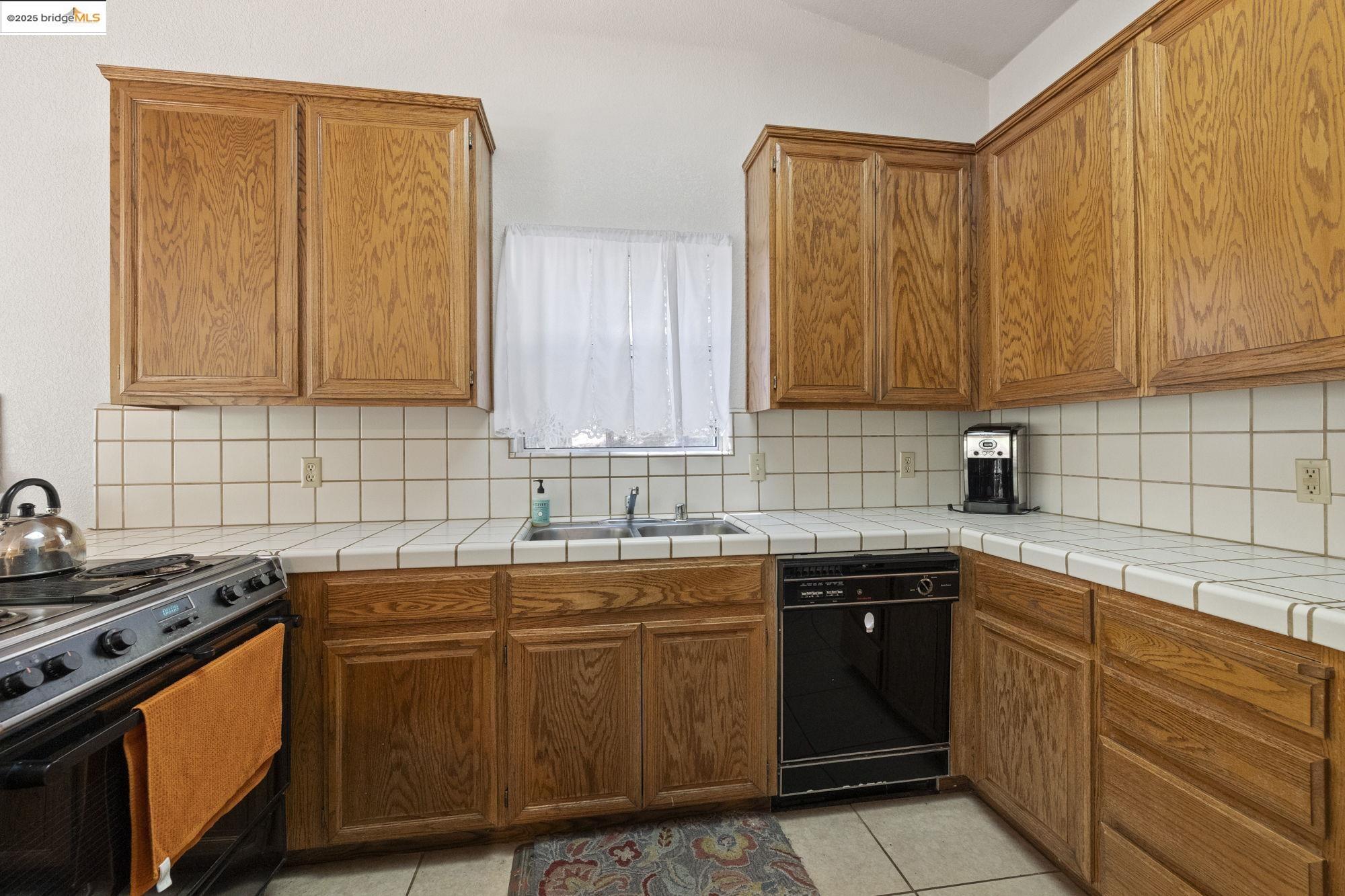 Detail Gallery Image 12 of 45 For 20055 Pine Mountain Drive, Groveland,  CA 95321 - 3 Beds | 2 Baths