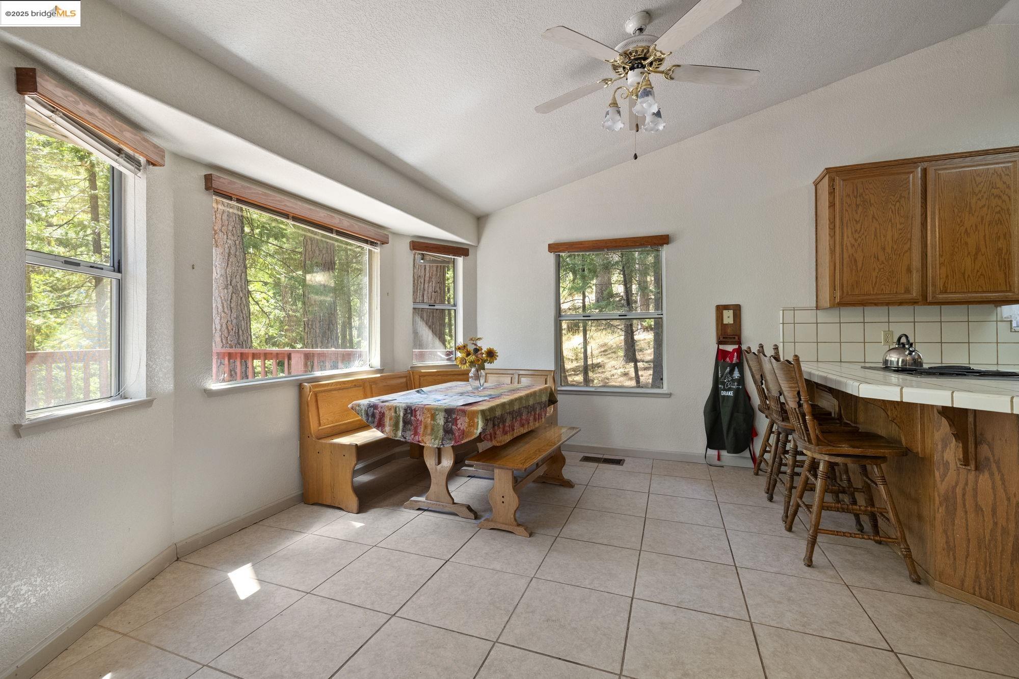Detail Gallery Image 10 of 45 For 20055 Pine Mountain Drive, Groveland,  CA 95321 - 3 Beds | 2 Baths