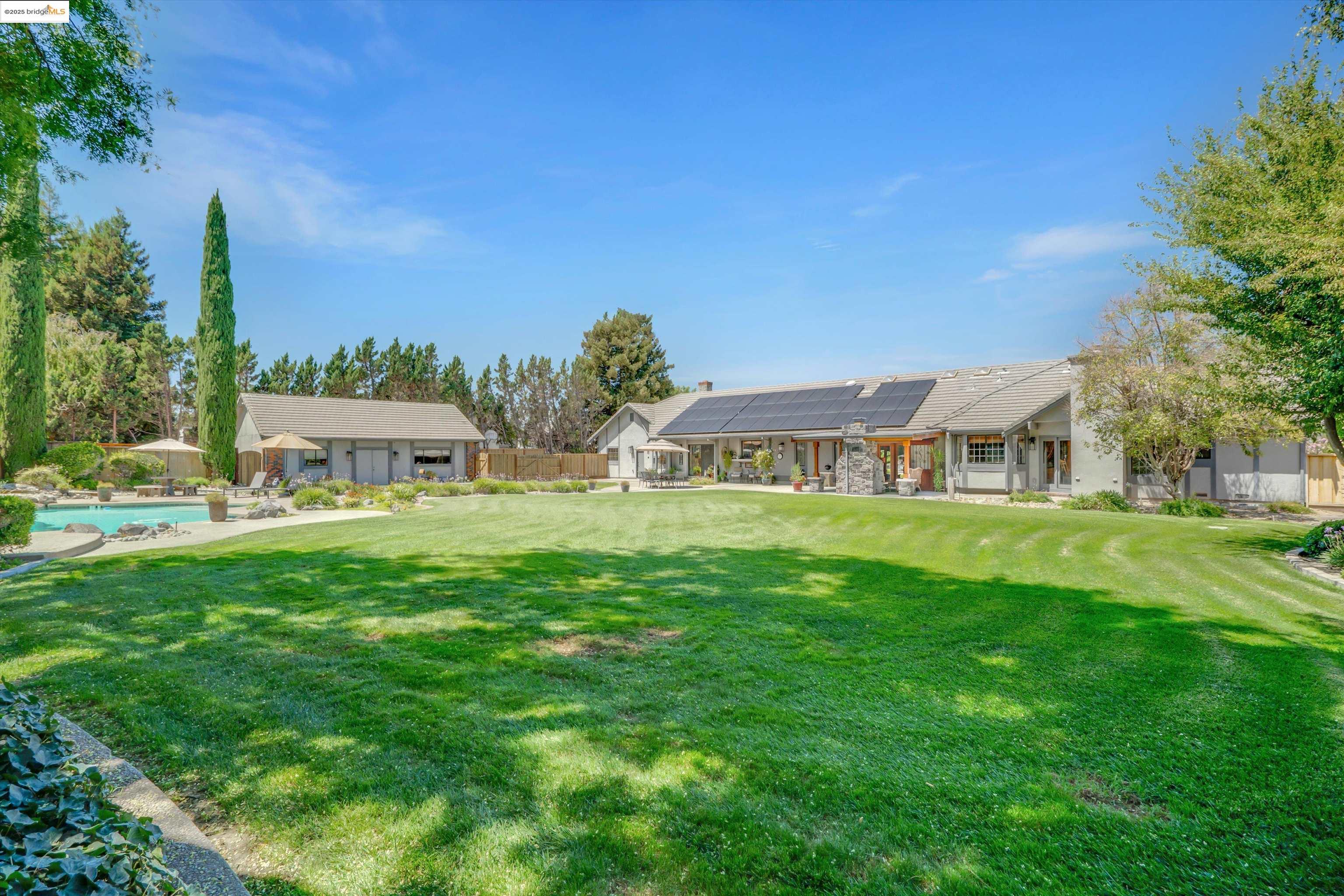 Detail Gallery Image 42 of 52 For 2960 Almondwood Pl, Oakley,  CA 94561 - 4 Beds | 2/2 Baths