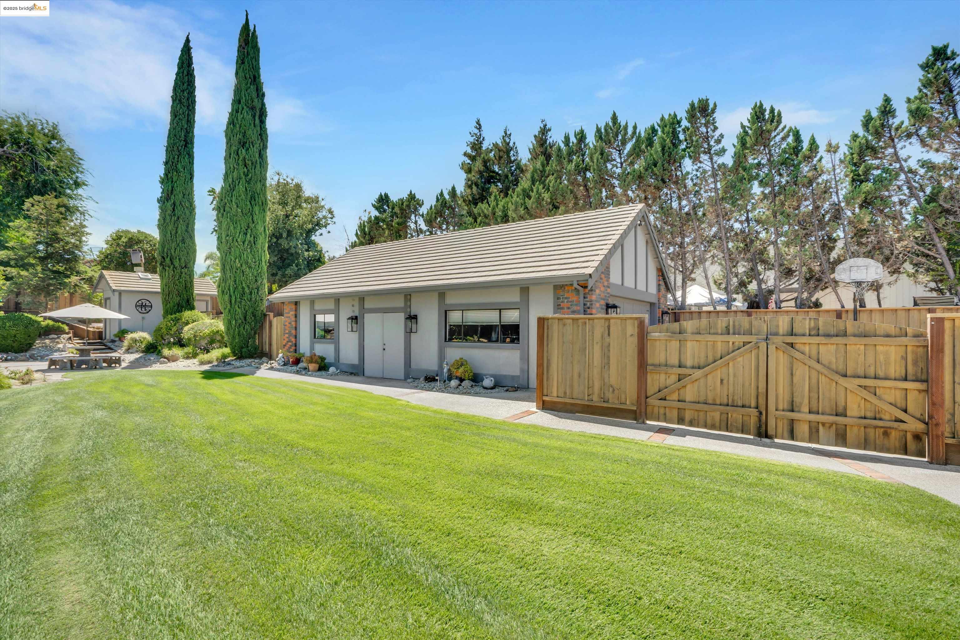 Detail Gallery Image 45 of 52 For 2960 Almondwood Pl, Oakley,  CA 94561 - 4 Beds | 2/2 Baths
