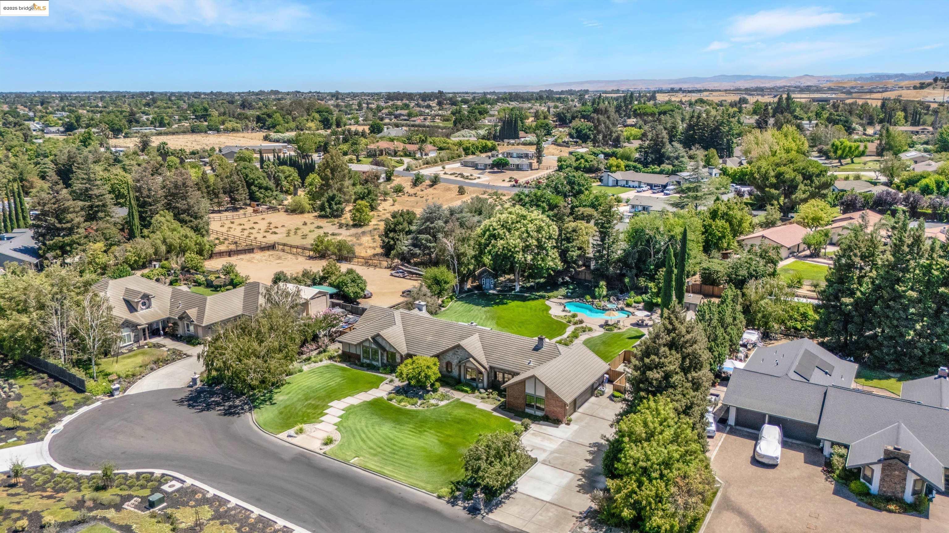 Detail Gallery Image 6 of 52 For 2960 Almondwood Pl, Oakley,  CA 94561 - 4 Beds | 2/2 Baths