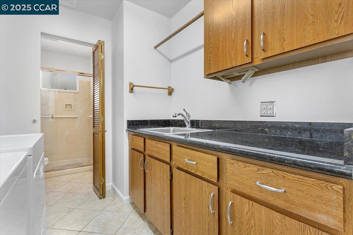 Detail Gallery Image 19 of 39 For 16080 via Del Sol, San Lorenzo,  CA 94580 - 3 Beds | 2 Baths
