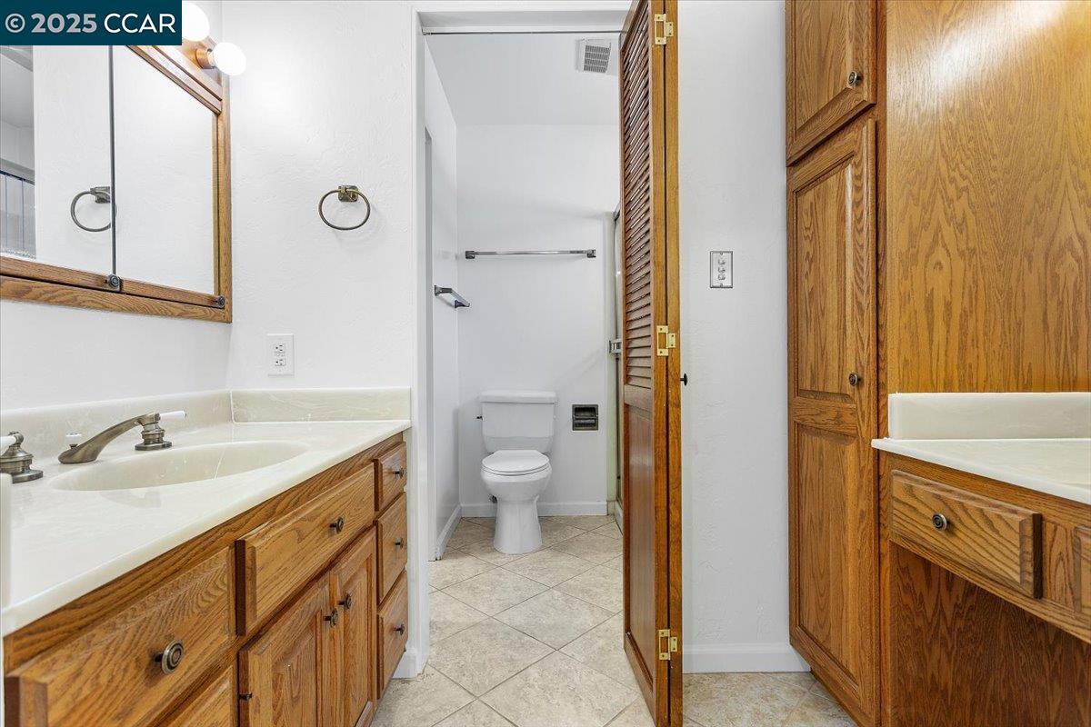 Detail Gallery Image 21 of 39 For 16080 via Del Sol, San Lorenzo,  CA 94580 - 3 Beds | 2 Baths