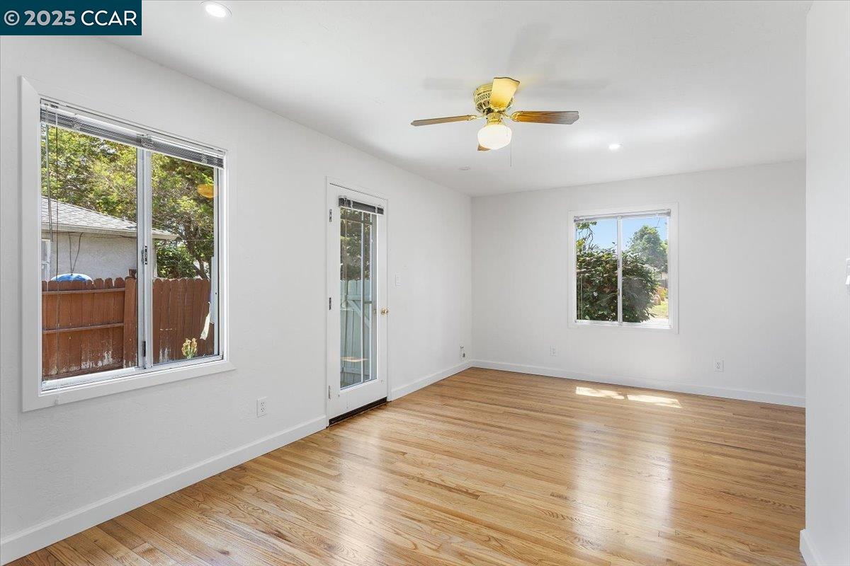 Detail Gallery Image 30 of 39 For 16080 via Del Sol, San Lorenzo,  CA 94580 - 3 Beds | 2 Baths