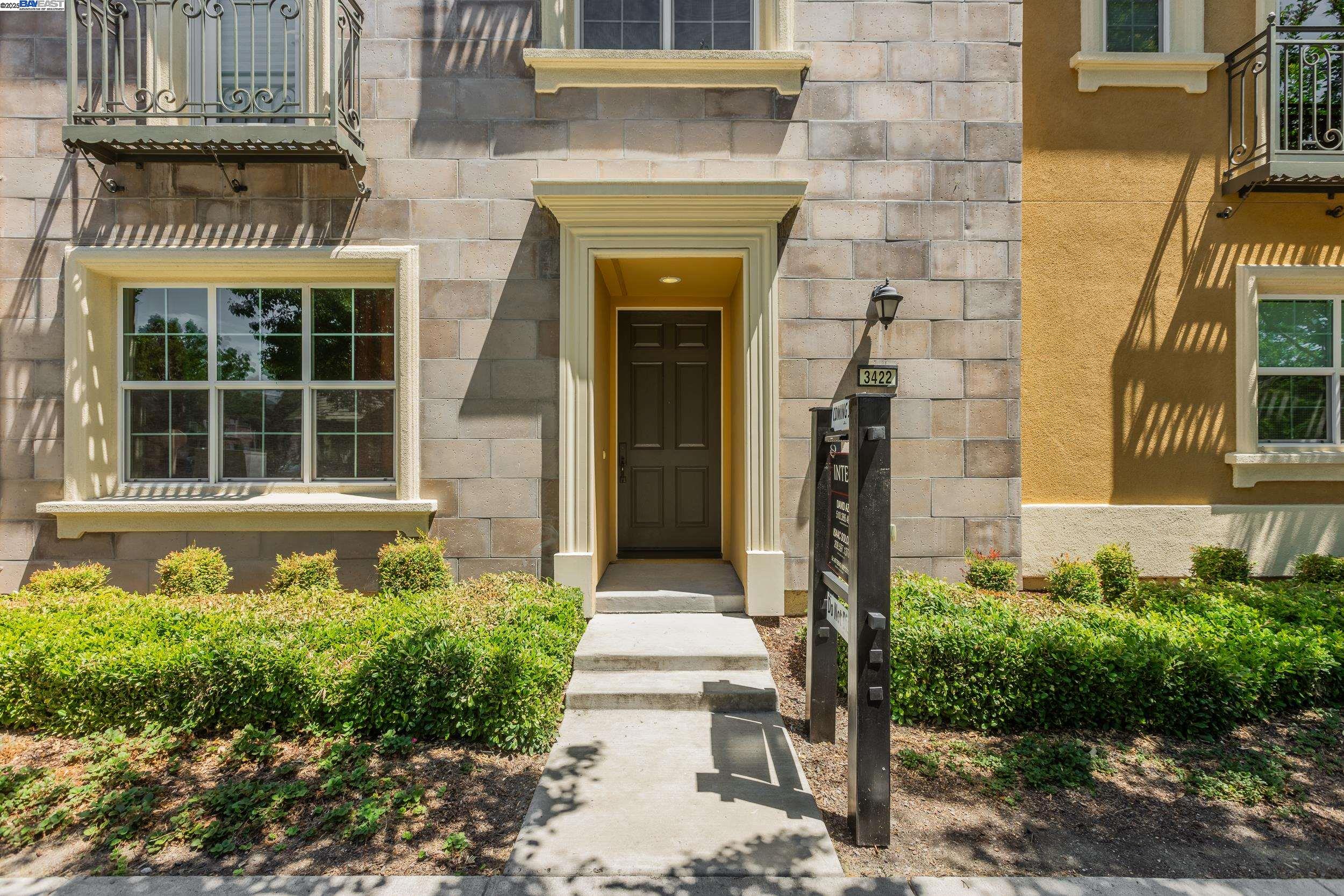Detail Gallery Image 5 of 35 For 3422 Cinnamon Ridge Rd, San Ramon,  CA 94582 - 4 Beds | 4/1 Baths