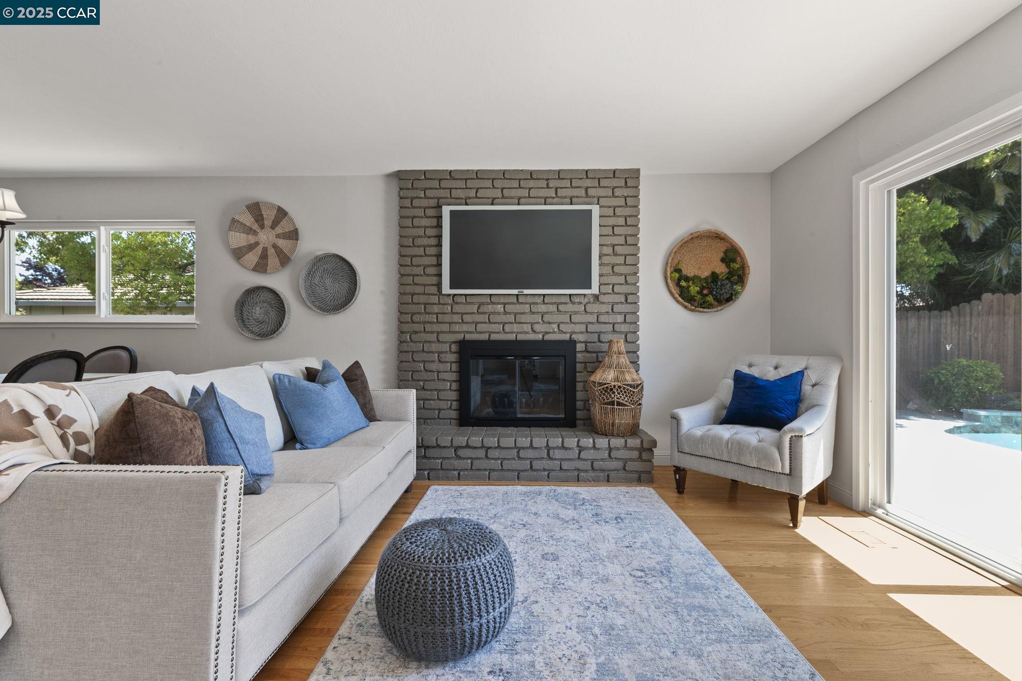 Detail Gallery Image 14 of 49 For 1712 Pepperwood Ct, Concord,  CA 94521 - 3 Beds | 2 Baths