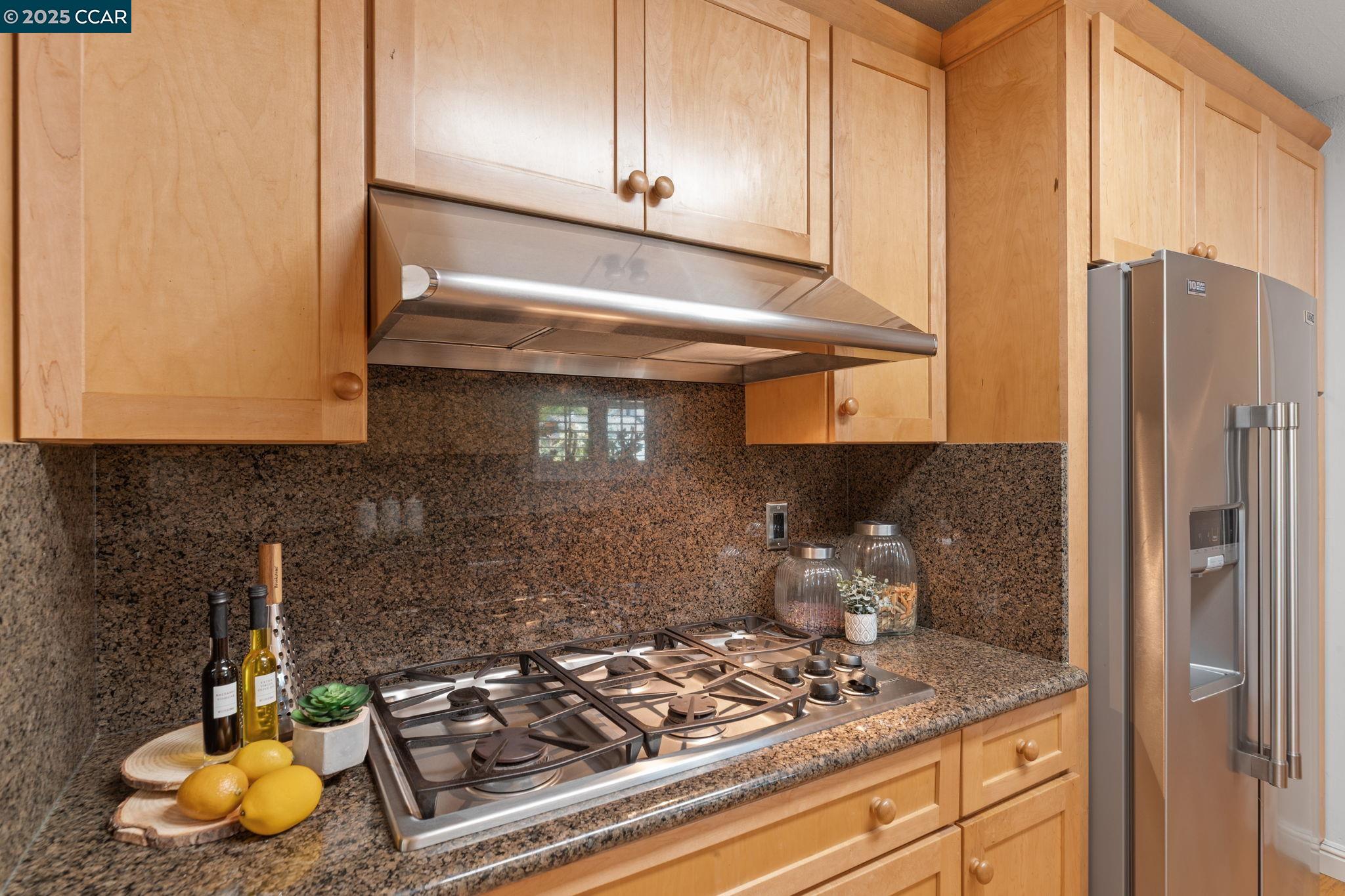 Detail Gallery Image 16 of 49 For 1712 Pepperwood Ct, Concord,  CA 94521 - 3 Beds | 2 Baths