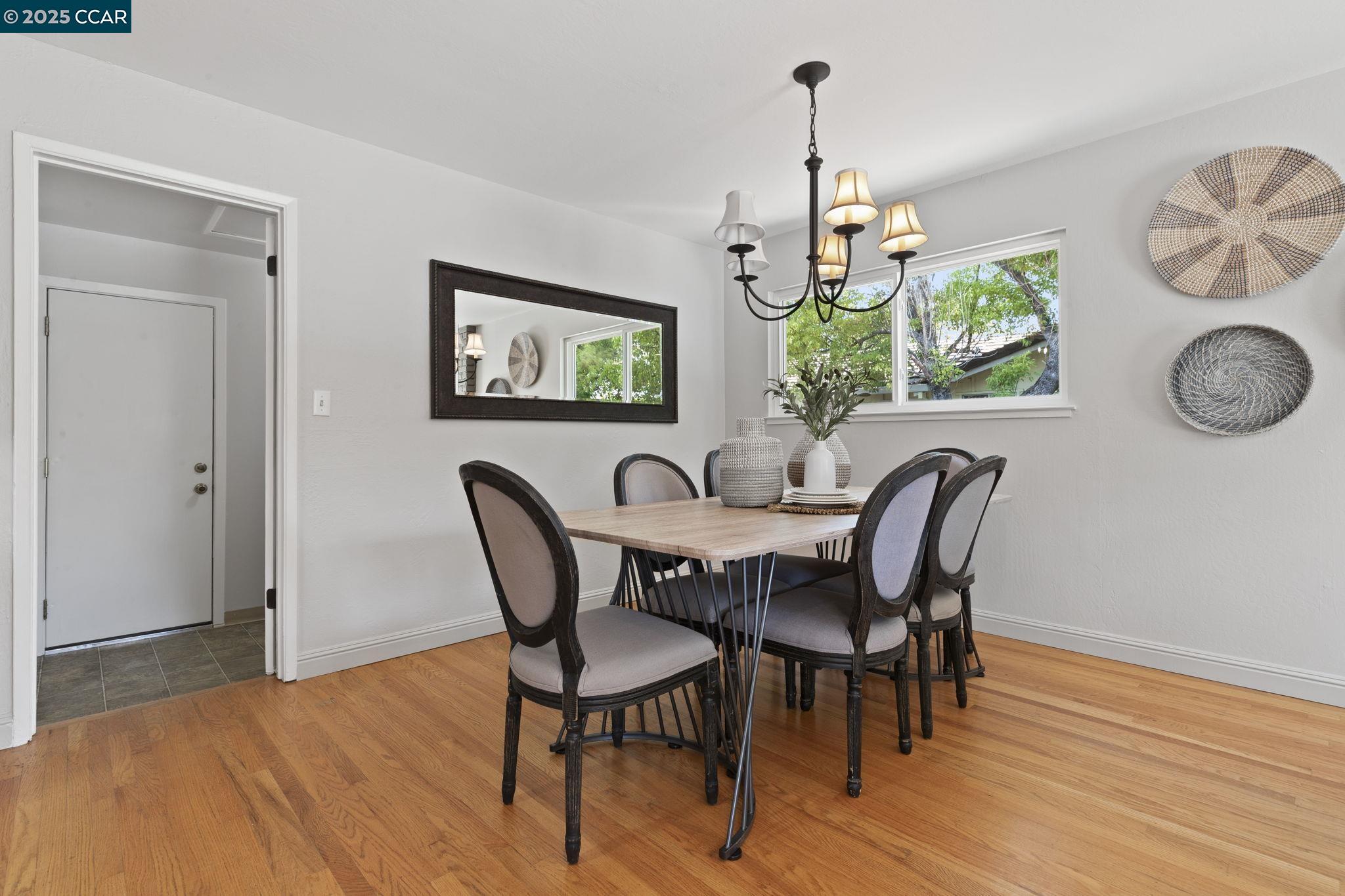 Detail Gallery Image 20 of 49 For 1712 Pepperwood Ct, Concord,  CA 94521 - 3 Beds | 2 Baths