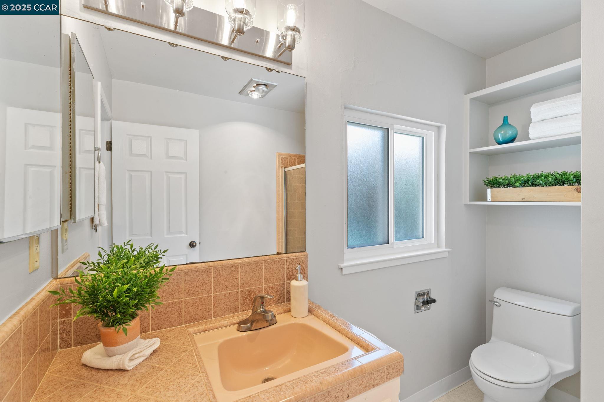 Detail Gallery Image 26 of 49 For 1712 Pepperwood Ct, Concord,  CA 94521 - 3 Beds | 2 Baths