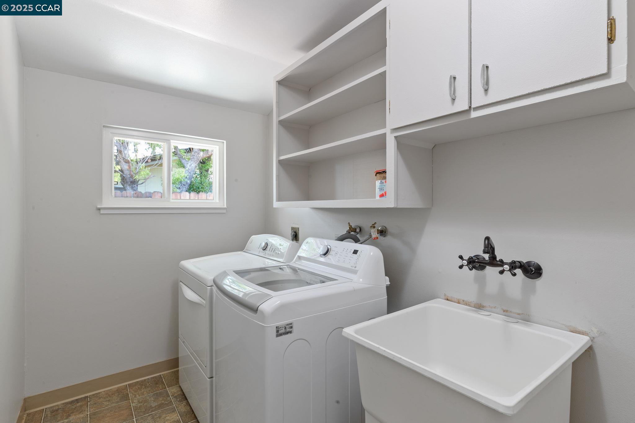 Detail Gallery Image 36 of 49 For 1712 Pepperwood Ct, Concord,  CA 94521 - 3 Beds | 2 Baths