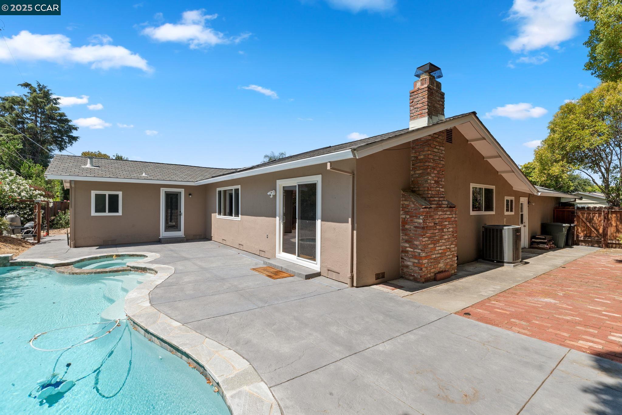 Detail Gallery Image 40 of 49 For 1712 Pepperwood Ct, Concord,  CA 94521 - 3 Beds | 2 Baths