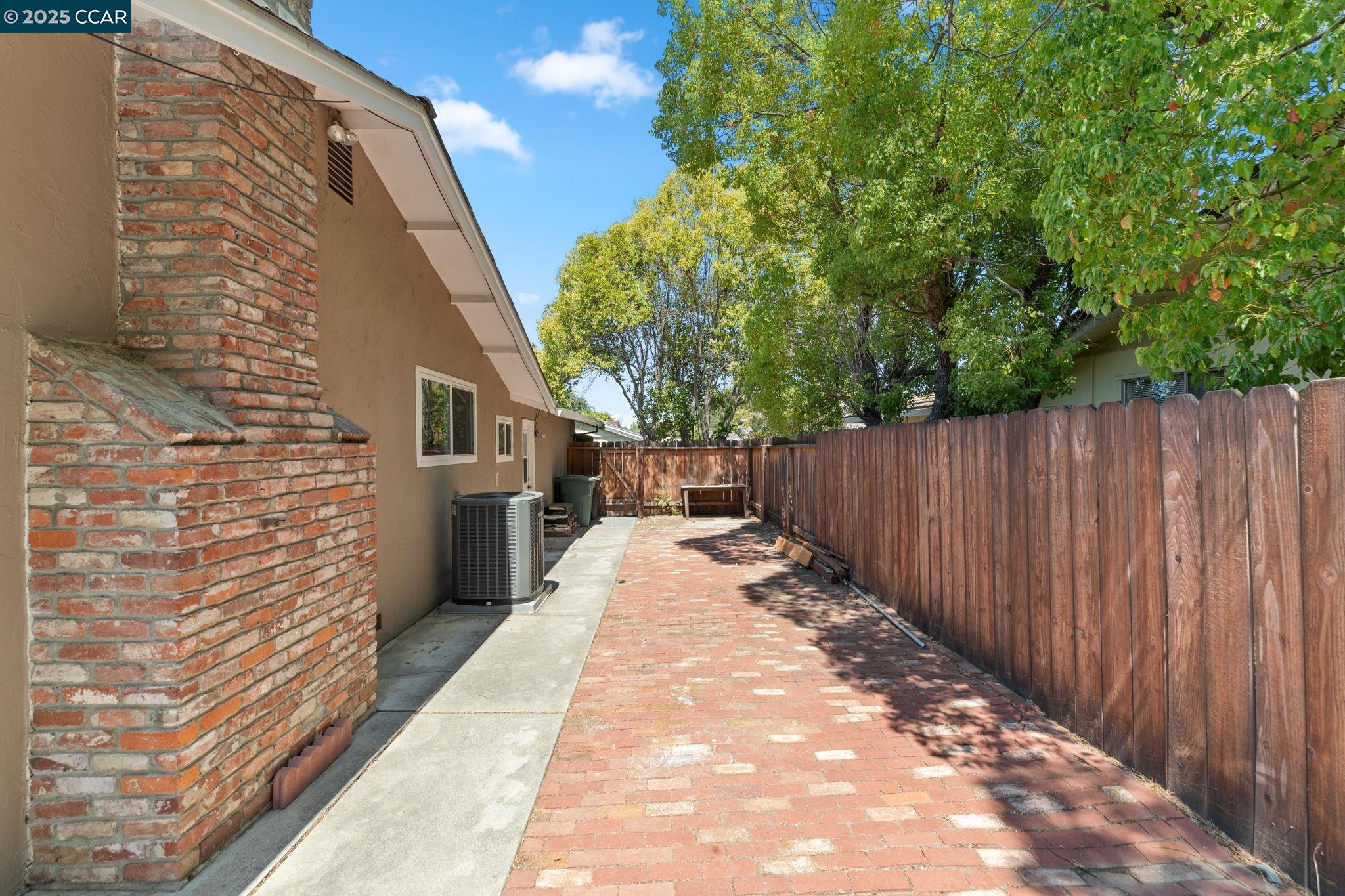 Detail Gallery Image 41 of 49 For 1712 Pepperwood Ct, Concord,  CA 94521 - 3 Beds | 2 Baths