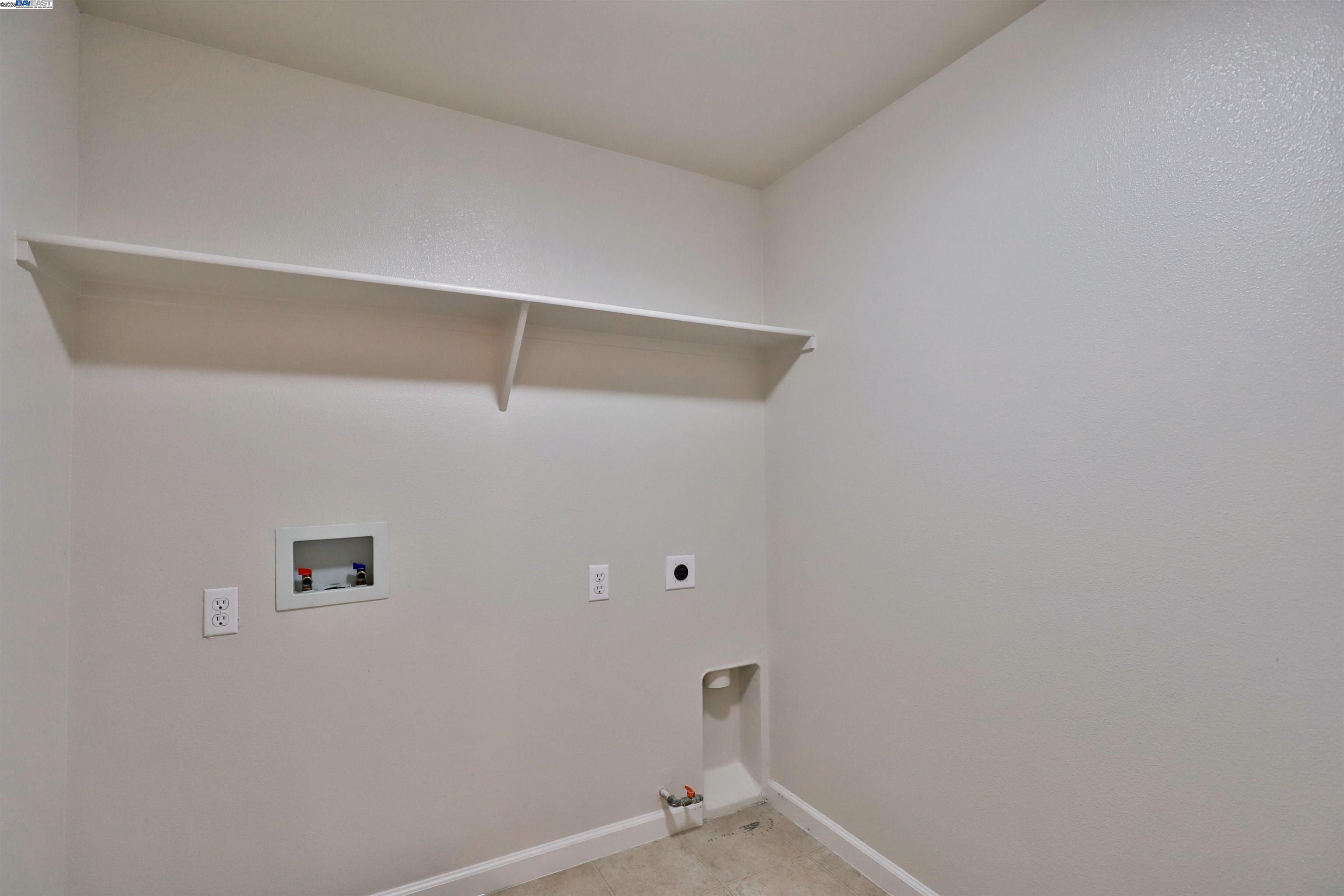 Detail Gallery Image 25 of 37 For 216 Vessona Cir, Folsom,  CA 95630 - 2 Beds | 2 Baths