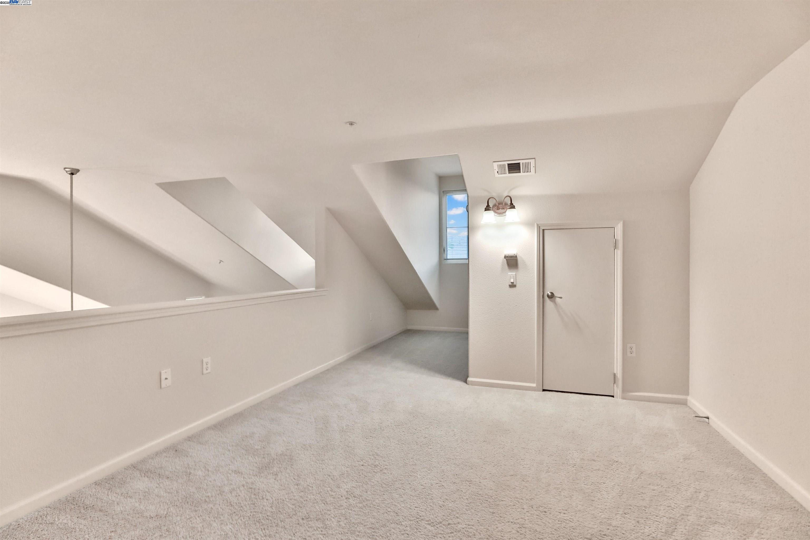 Detail Gallery Image 27 of 37 For 216 Vessona Cir, Folsom,  CA 95630 - 2 Beds | 2 Baths