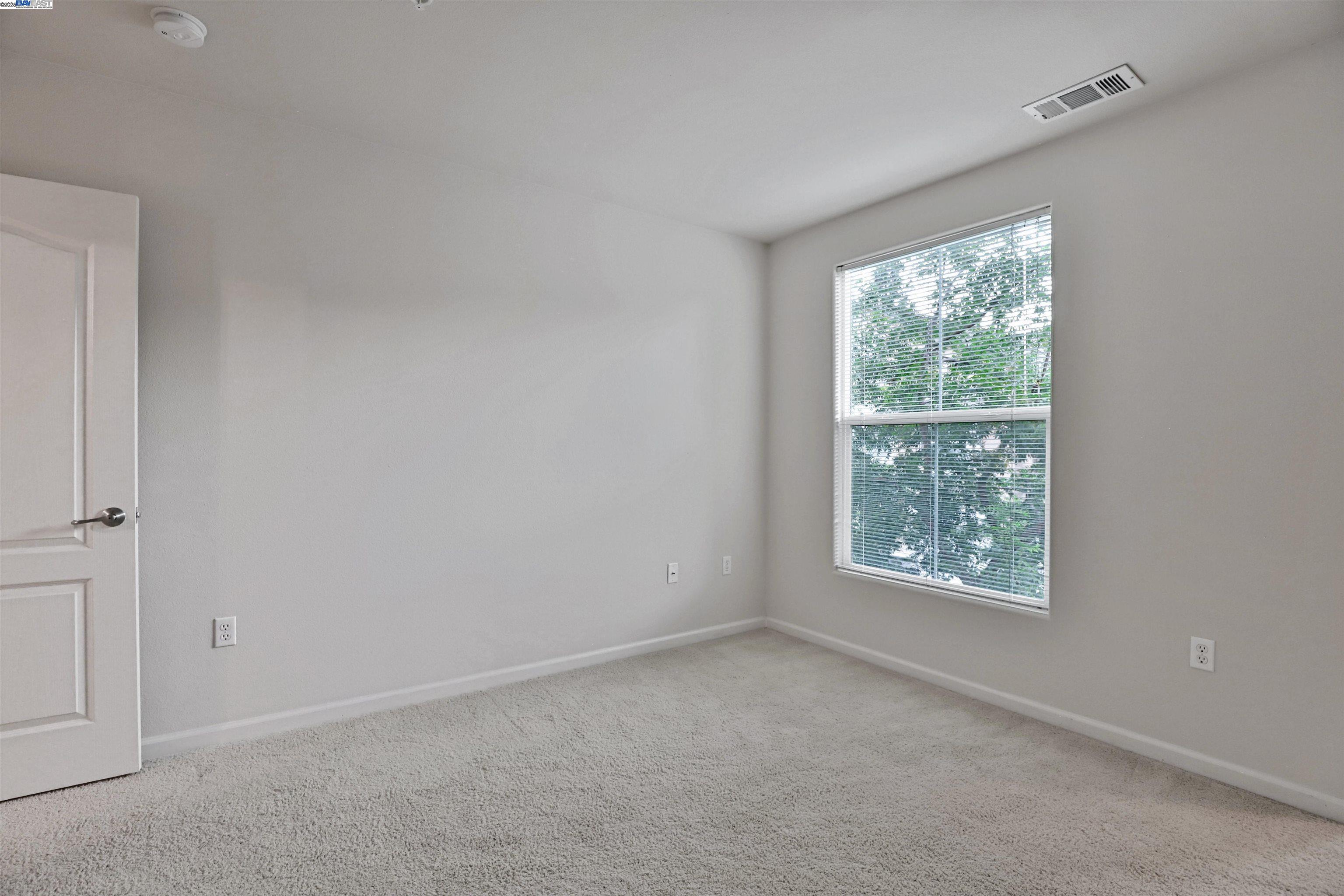 Detail Gallery Image 31 of 37 For 216 Vessona Cir, Folsom,  CA 95630 - 2 Beds | 2 Baths