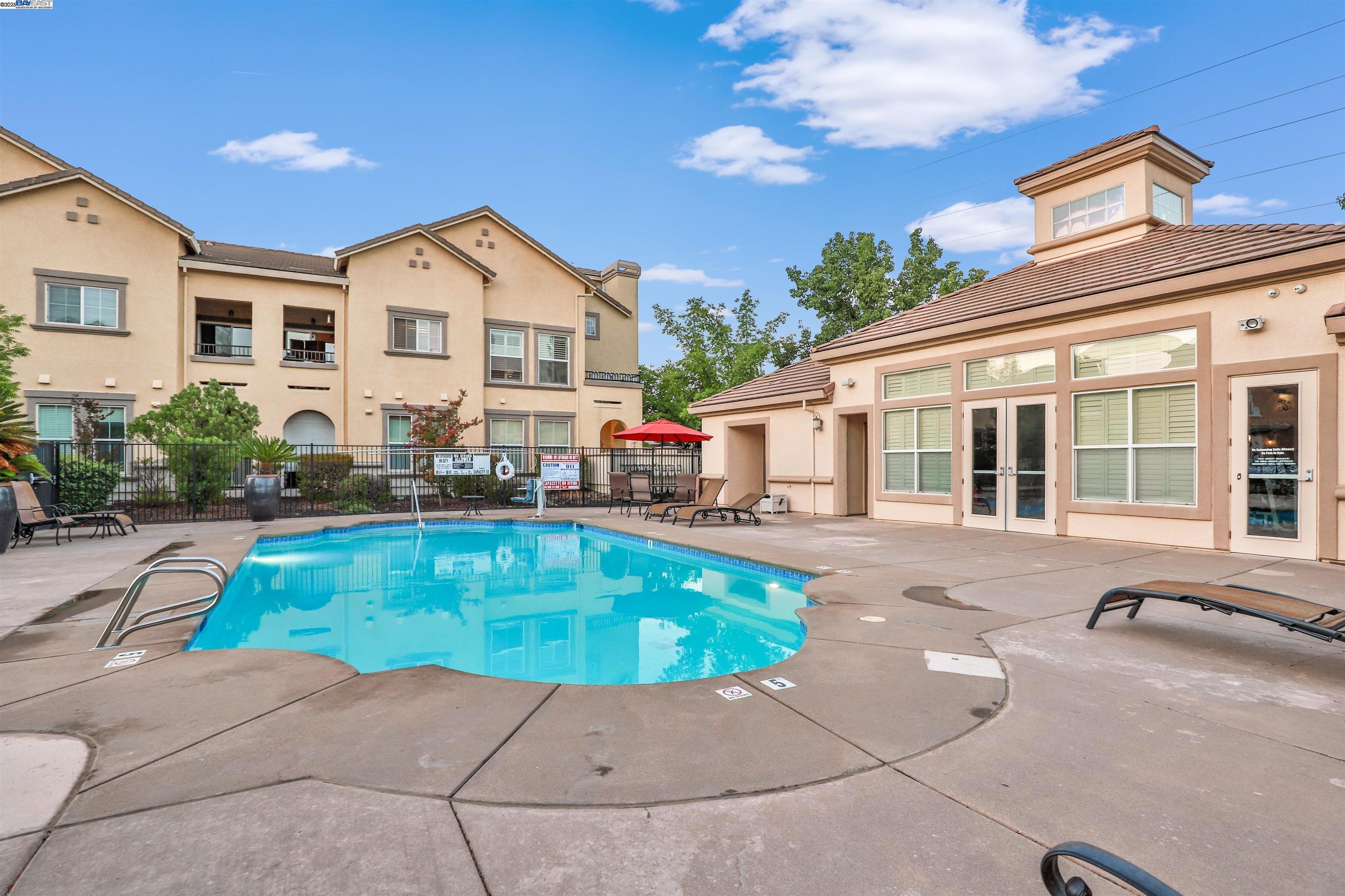 Detail Gallery Image 37 of 37 For 216 Vessona Cir, Folsom,  CA 95630 - 2 Beds | 2 Baths