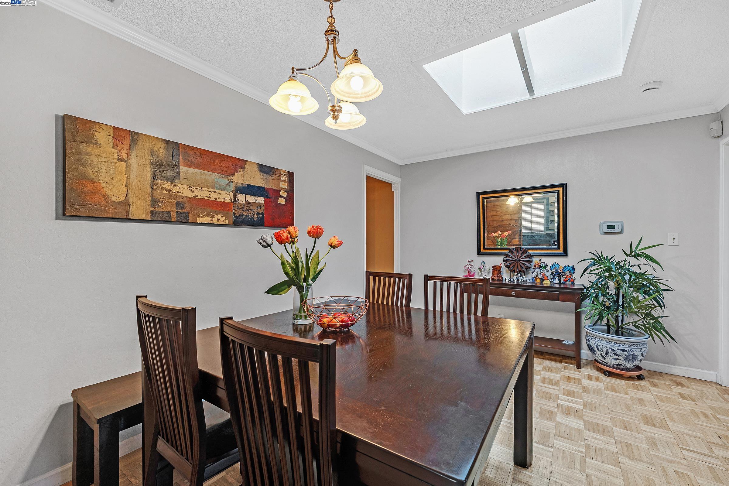 Detail Gallery Image 7 of 32 For 39672 Blacow Rd, Fremont,  CA 94538 - 4 Beds | 3 Baths