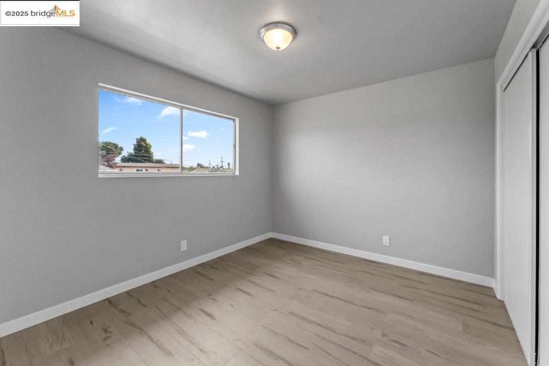 Detail Gallery Image 9 of 15 For 2023 80th Ave, Oakland,  CA 94621 - – Beds | – Baths