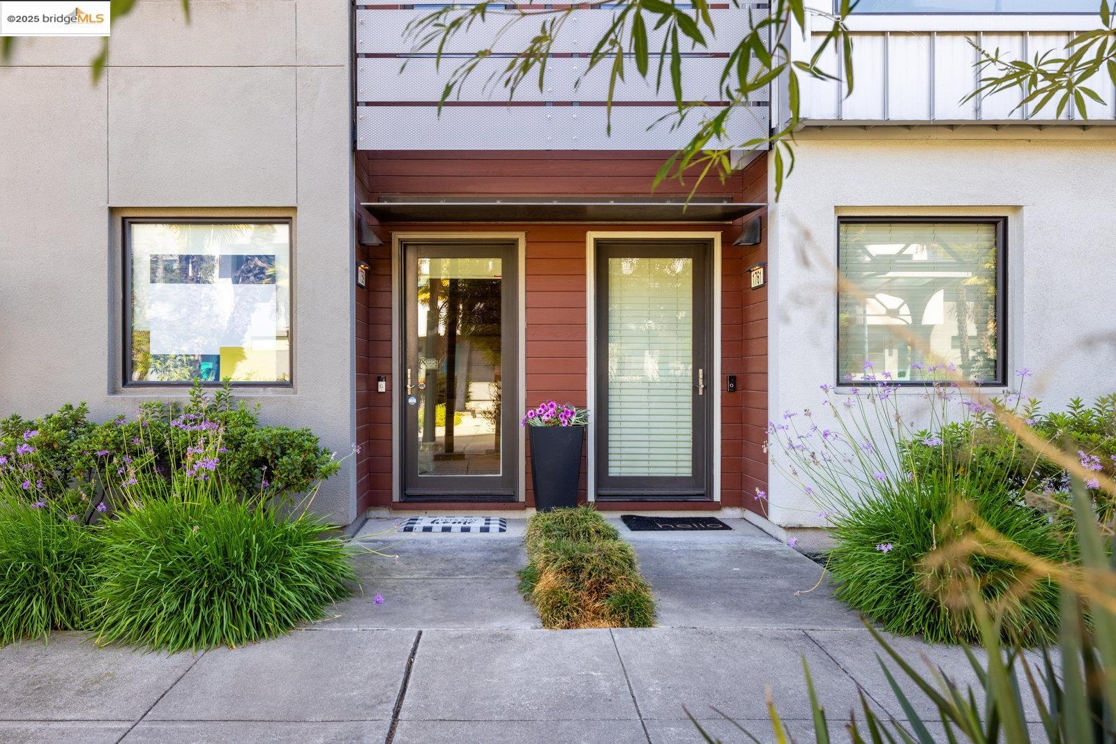 Detail Gallery Image 23 of 36 For 1759 14th St, Oakland,  CA 94607 - 2 Beds | 2/1 Baths