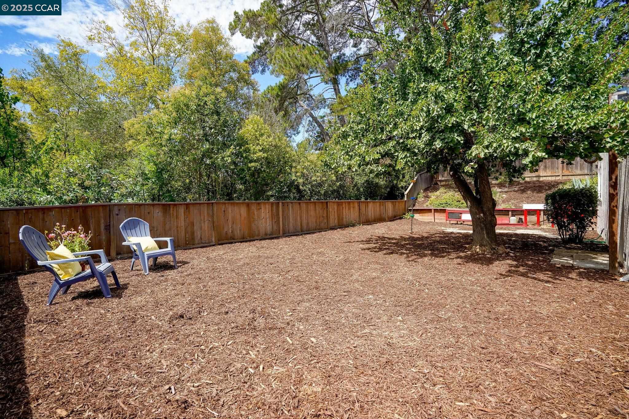 Detail Gallery Image 18 of 23 For 711 Sterling Dr, Martinez,  CA 94553 - 4 Beds | 2 Baths
