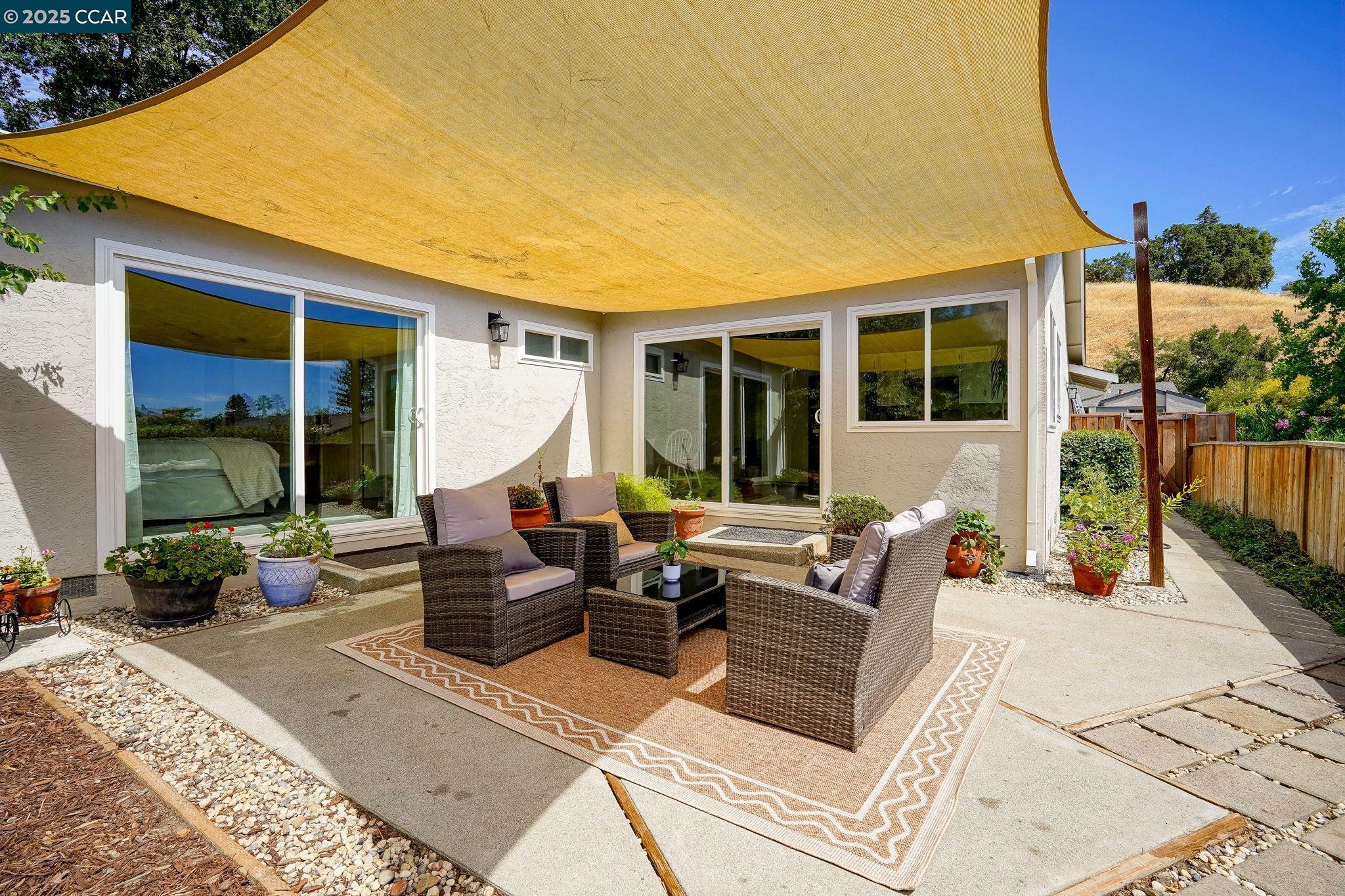 Detail Gallery Image 20 of 23 For 711 Sterling Dr, Martinez,  CA 94553 - 4 Beds | 2 Baths