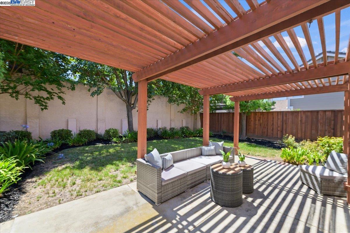 Detail Gallery Image 42 of 47 For 3618 Reflections Dr, Pleasanton,  CA 94566 - 3 Beds | 2/1 Baths