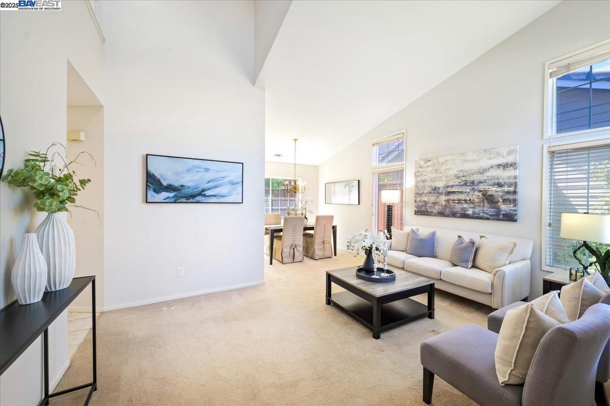 Detail Gallery Image 5 of 47 For 3618 Reflections Dr, Pleasanton,  CA 94566 - 3 Beds | 2/1 Baths