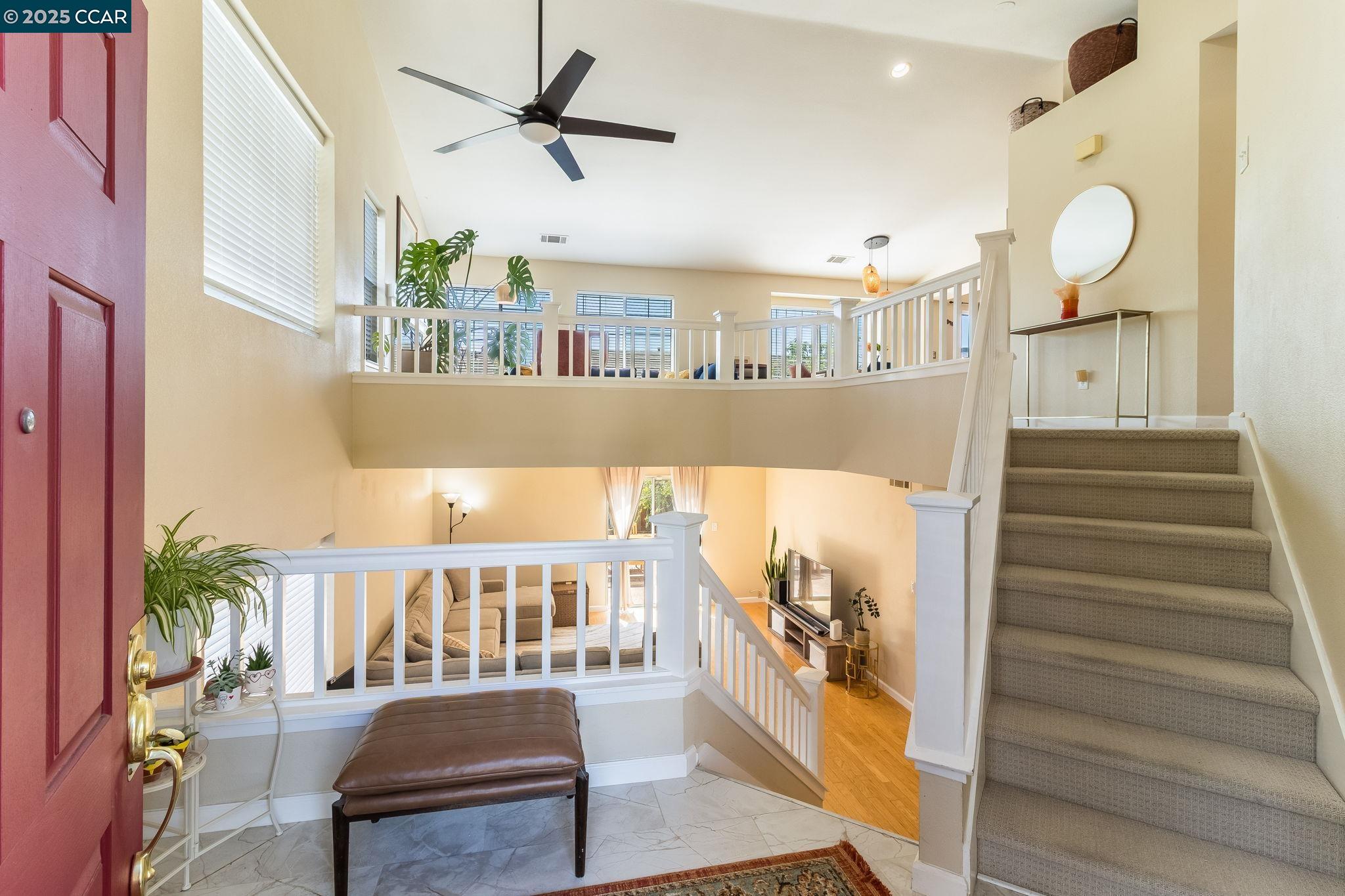 Detail Gallery Image 4 of 39 For 289 Crestview Ave, Martinez,  CA 94553 - 3 Beds | 2/1 Baths
