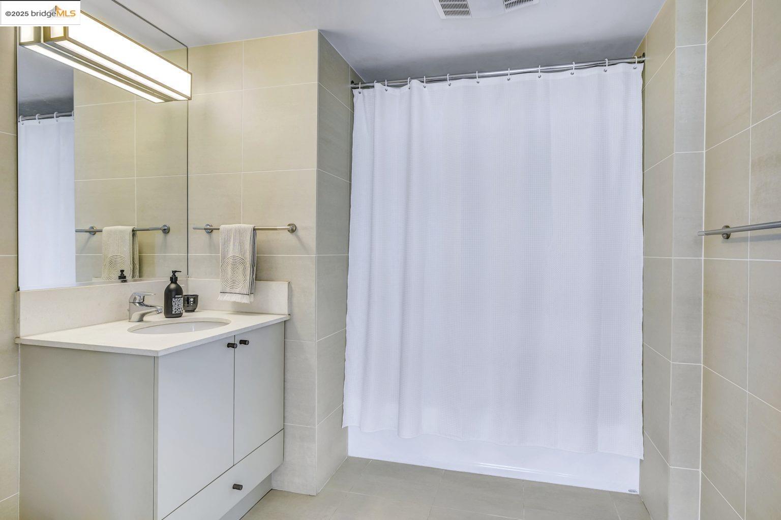 Detail Gallery Image 21 of 40 For 311 Oak St #523,  Oakland,  CA 94607 - 1 Beds | 2 Baths