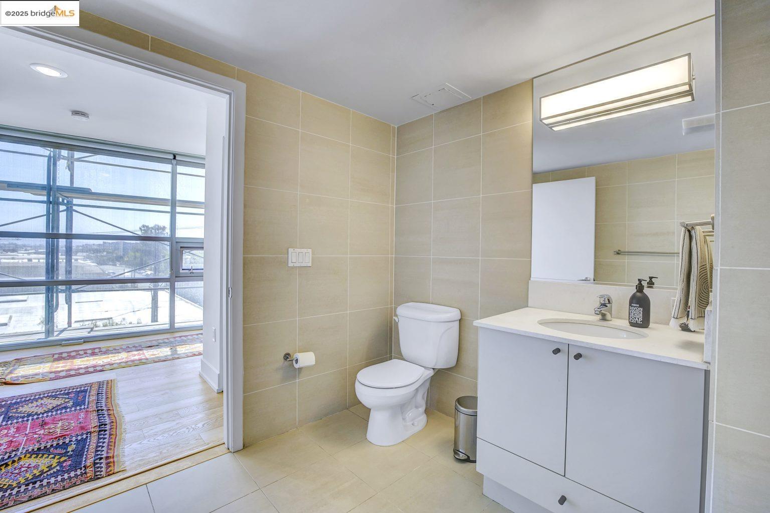 Detail Gallery Image 22 of 40 For 311 Oak St #523,  Oakland,  CA 94607 - 1 Beds | 2 Baths