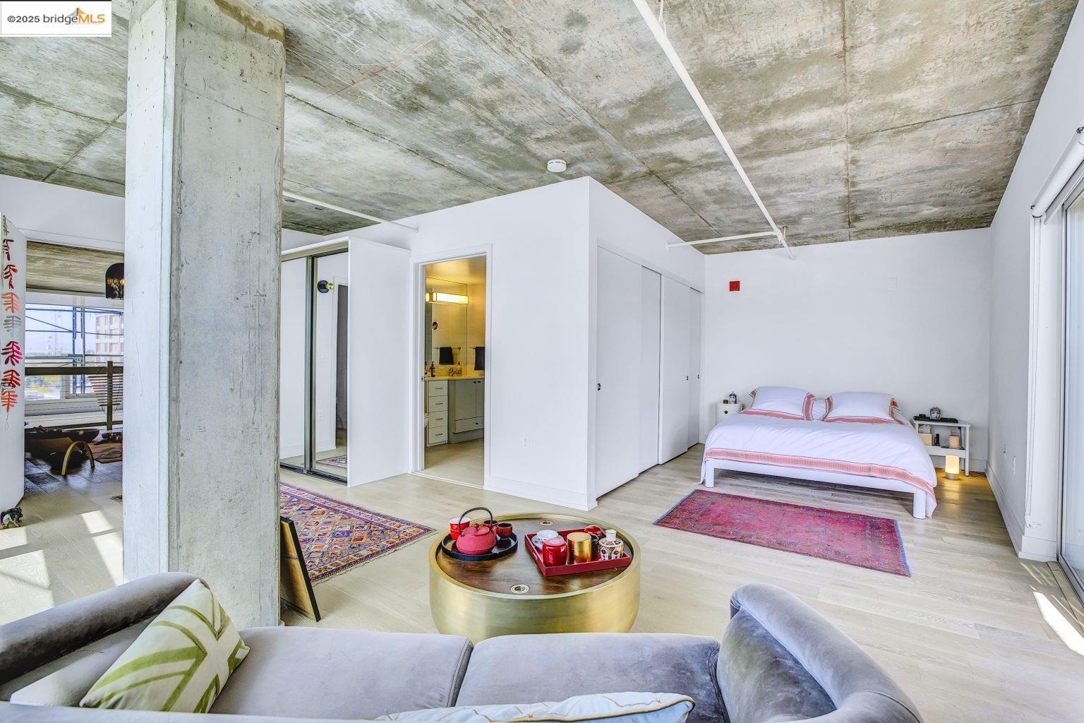 Detail Gallery Image 4 of 40 For 311 Oak St #523,  Oakland,  CA 94607 - 1 Beds | 2 Baths