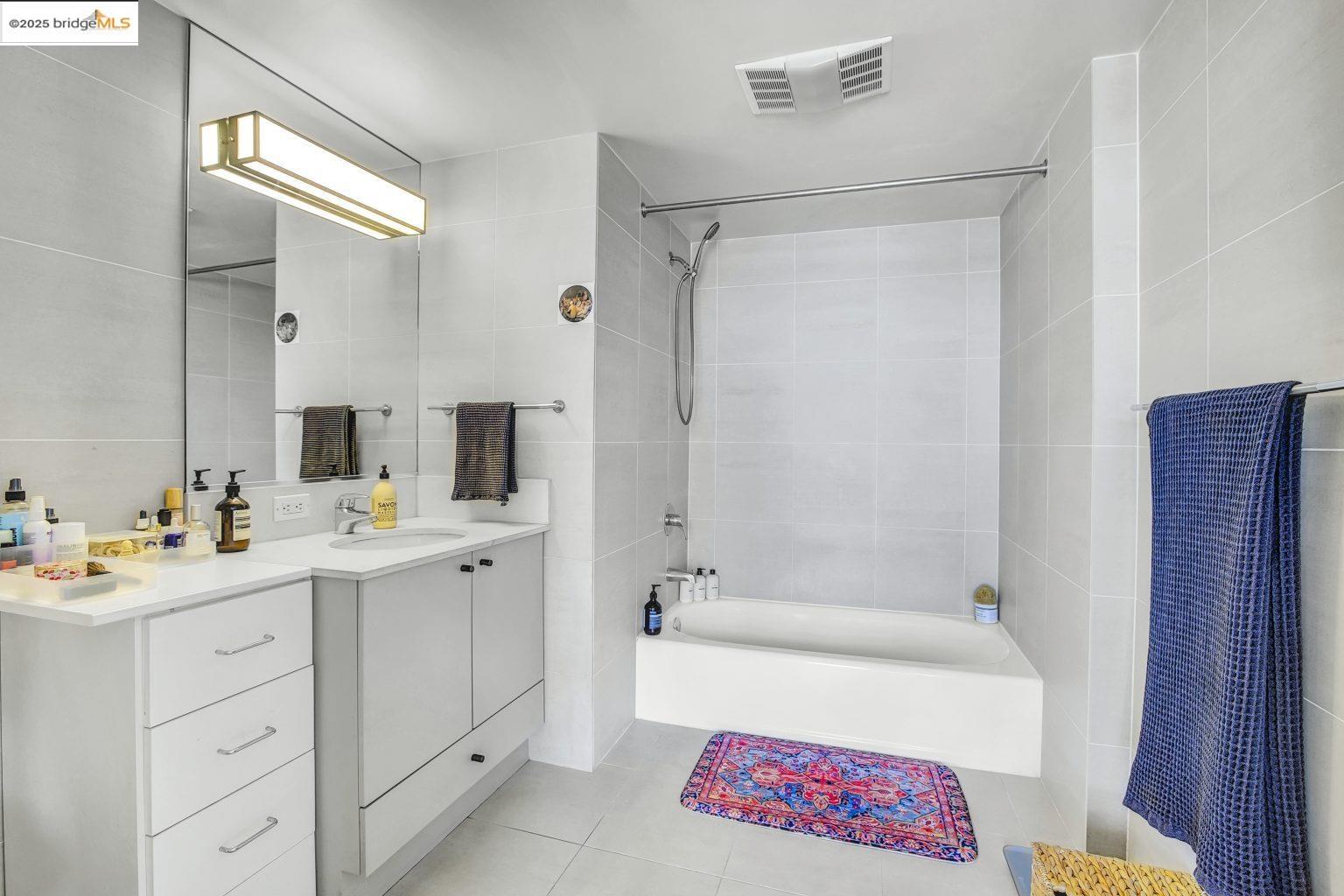 Detail Gallery Image 8 of 40 For 311 Oak St #523,  Oakland,  CA 94607 - 1 Beds | 2 Baths