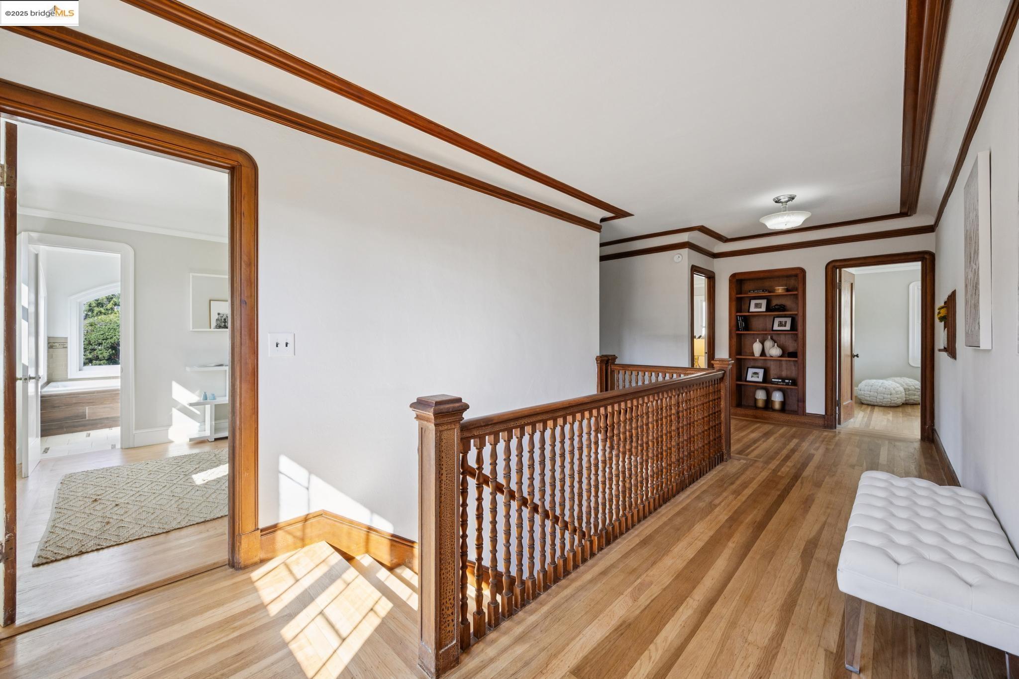 Detail Gallery Image 26 of 60 For 700 Longridge Rd, Oakland,  CA 94610 - 5 Beds | 3/1 Baths