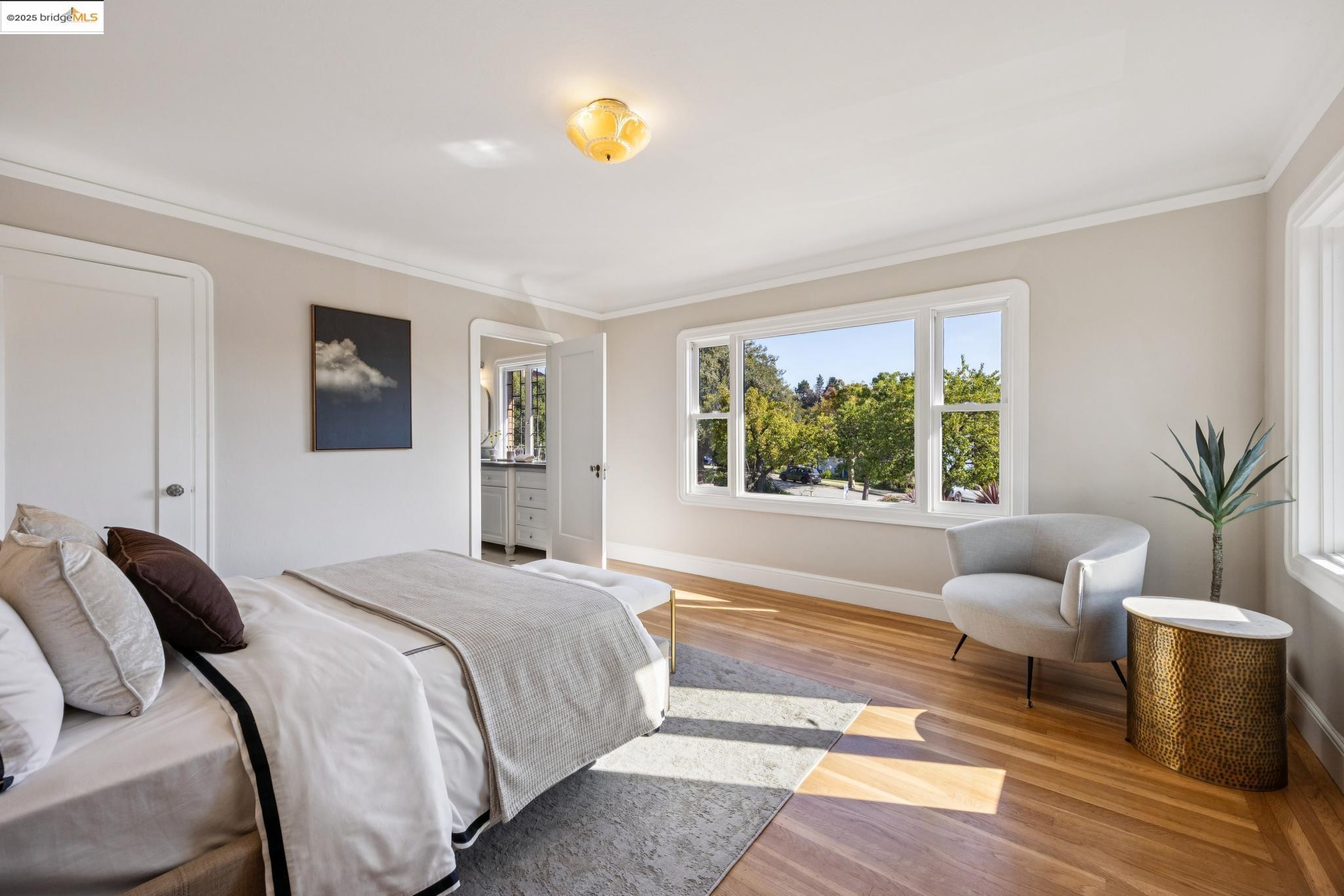 Detail Gallery Image 41 of 60 For 700 Longridge Rd, Oakland,  CA 94610 - 5 Beds | 3/1 Baths