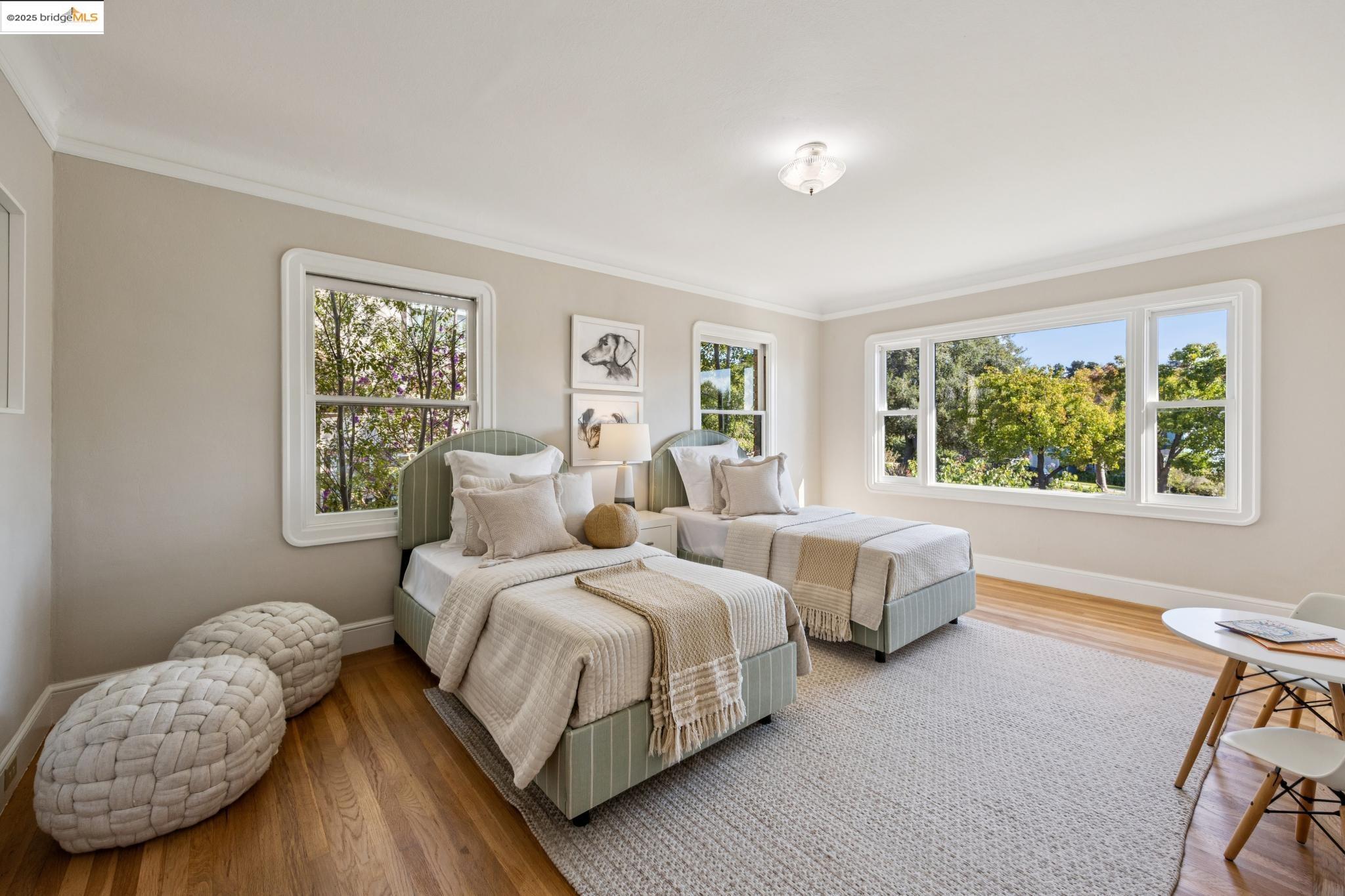 Detail Gallery Image 45 of 60 For 700 Longridge Rd, Oakland,  CA 94610 - 5 Beds | 3/1 Baths