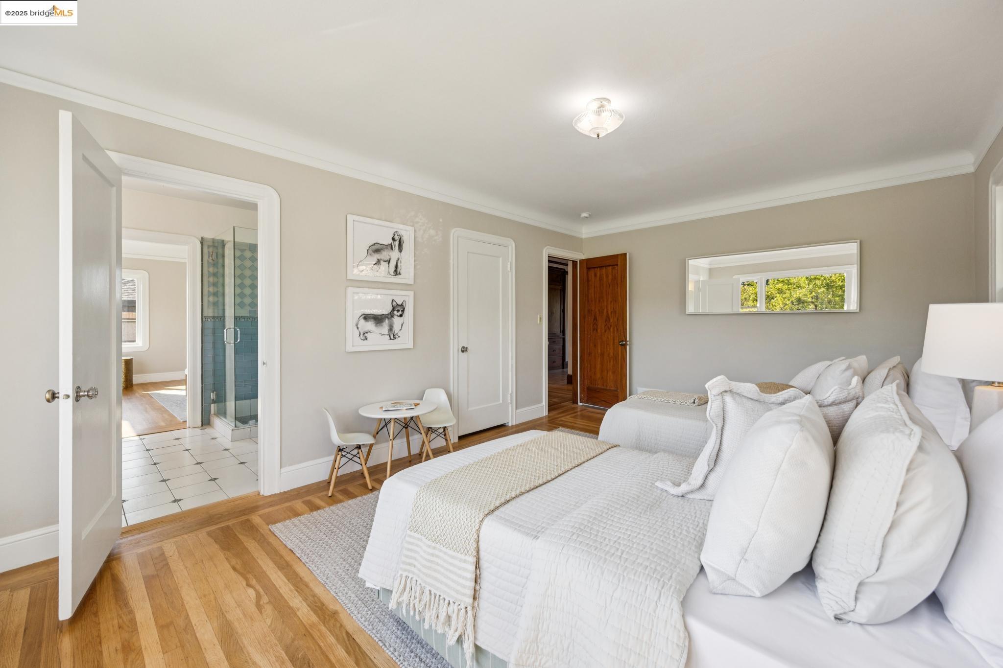 Detail Gallery Image 46 of 60 For 700 Longridge Rd, Oakland,  CA 94610 - 5 Beds | 3/1 Baths