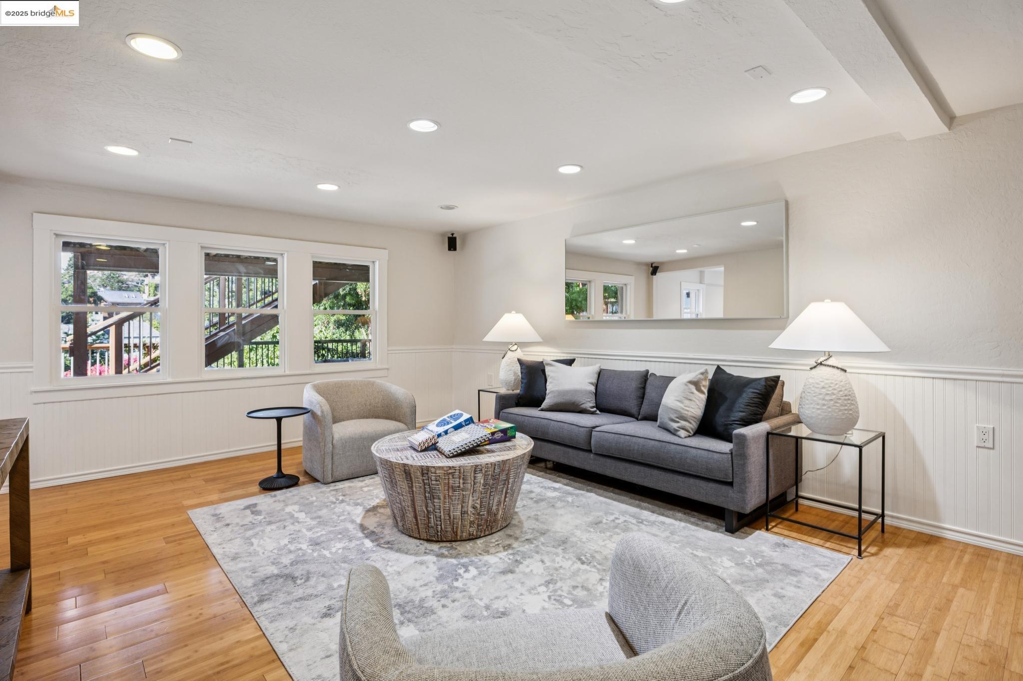 Detail Gallery Image 49 of 60 For 700 Longridge Rd, Oakland,  CA 94610 - 5 Beds | 3/1 Baths