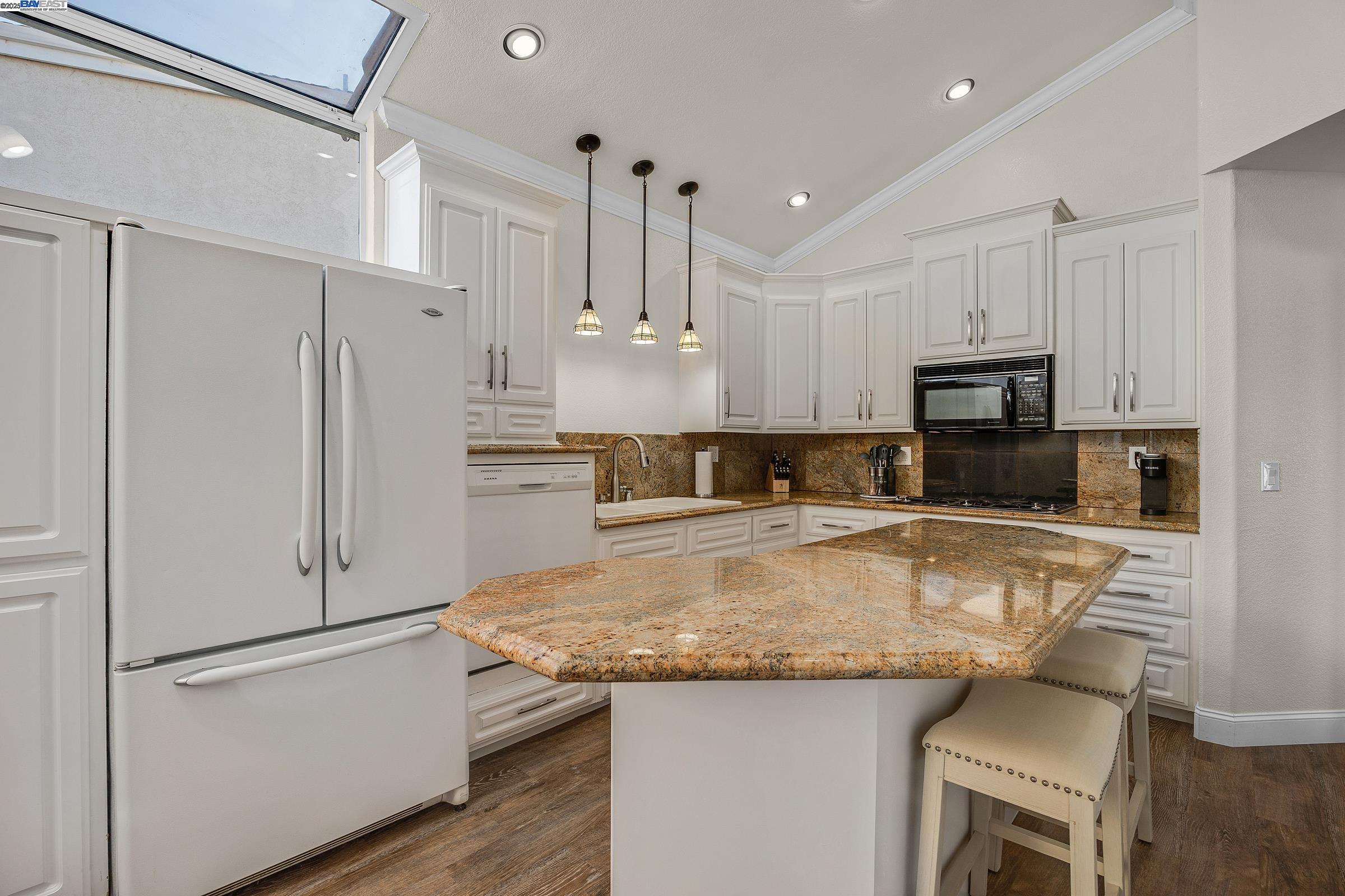 Detail Gallery Image 16 of 32 For 2380 Wayfarer Dr, Discovery Bay,  CA 94505 - 2 Beds | 2 Baths