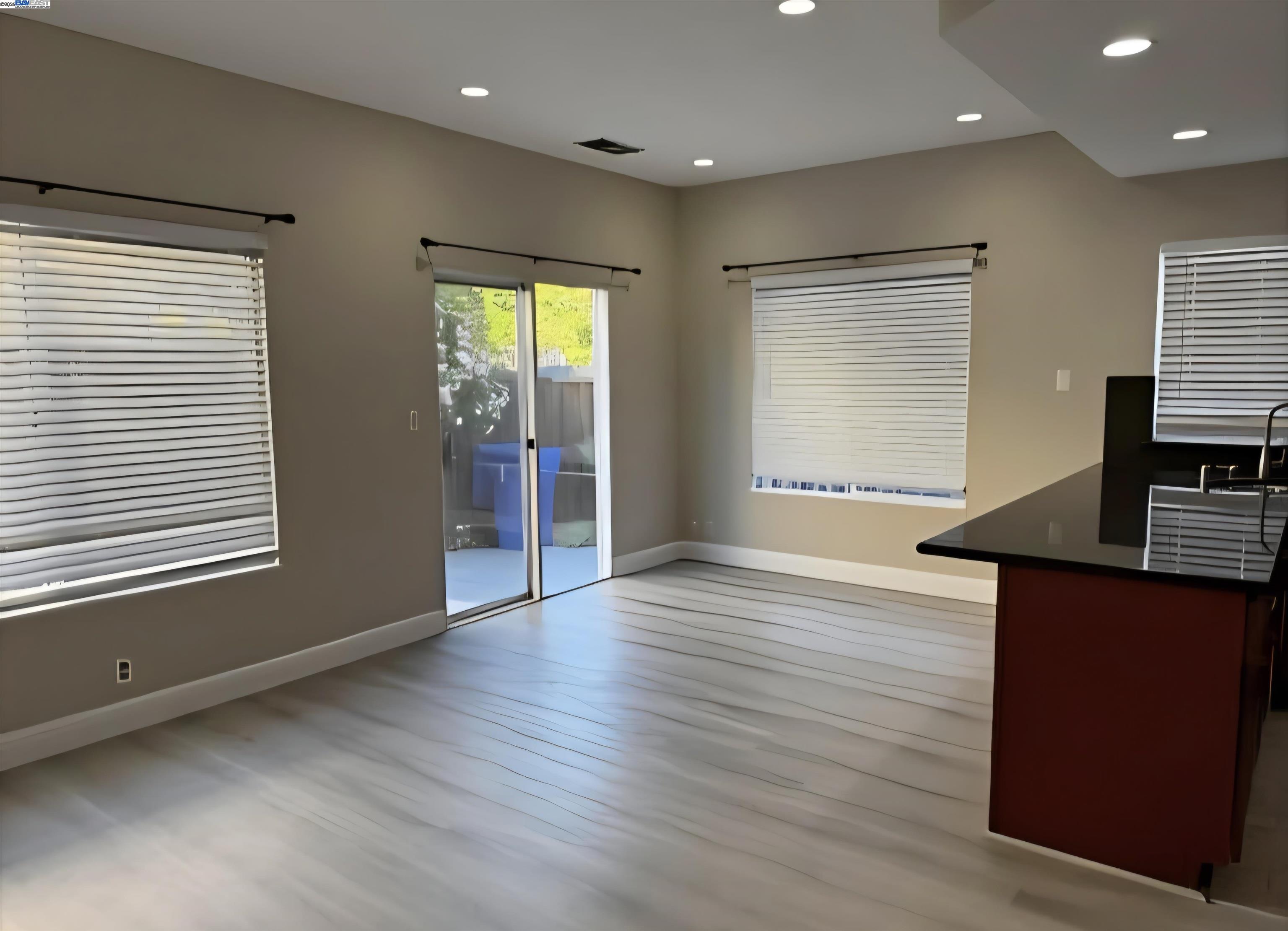Detail Gallery Image 6 of 20 For 6221 Potrero Dr, Newark,  CA 94560 - 3 Beds | 2/1 Baths