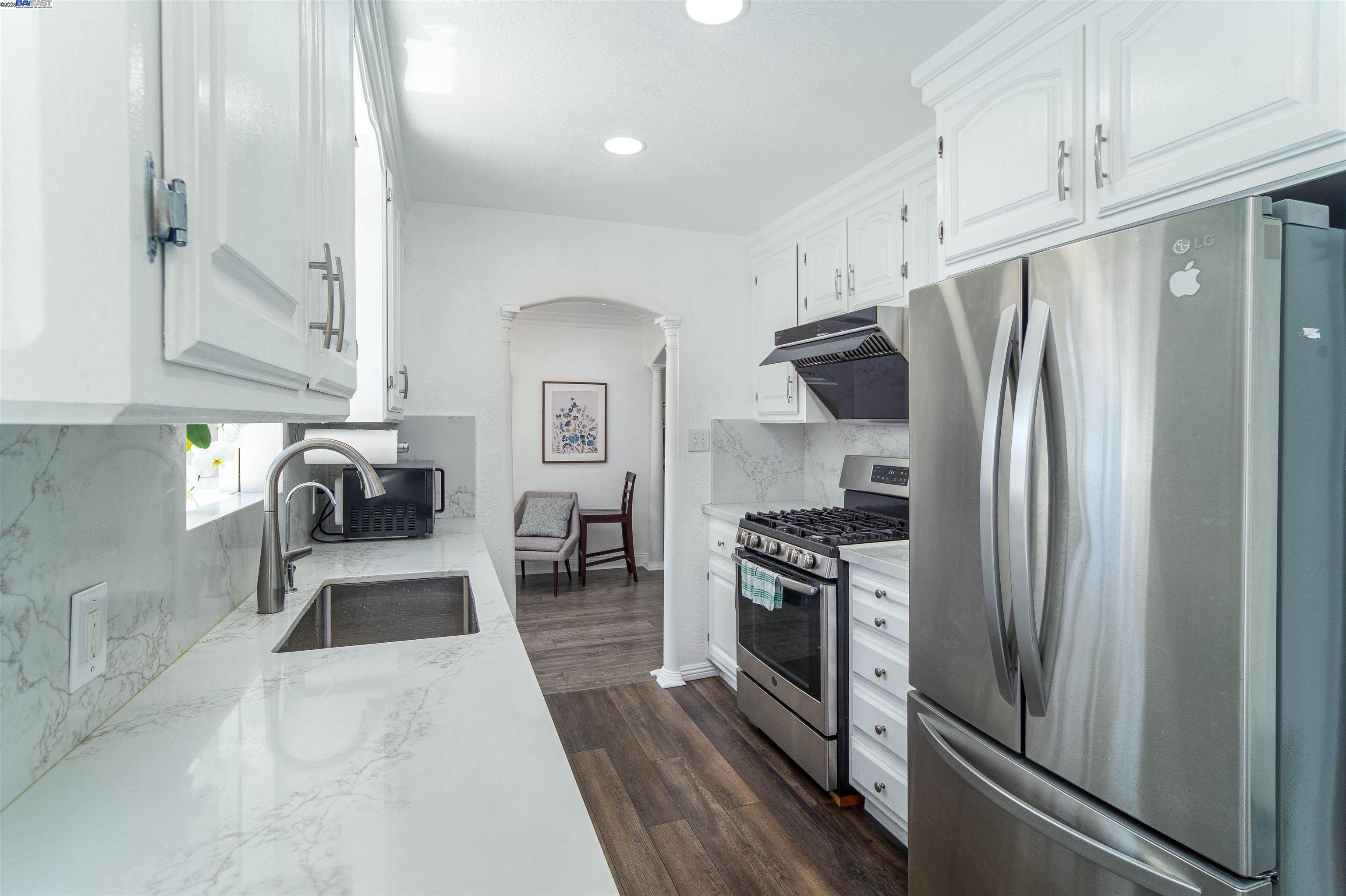 Detail Gallery Image 24 of 48 For 37621 Glenmoor Dr, Fremont,  CA 94536 - 3 Beds | 2 Baths