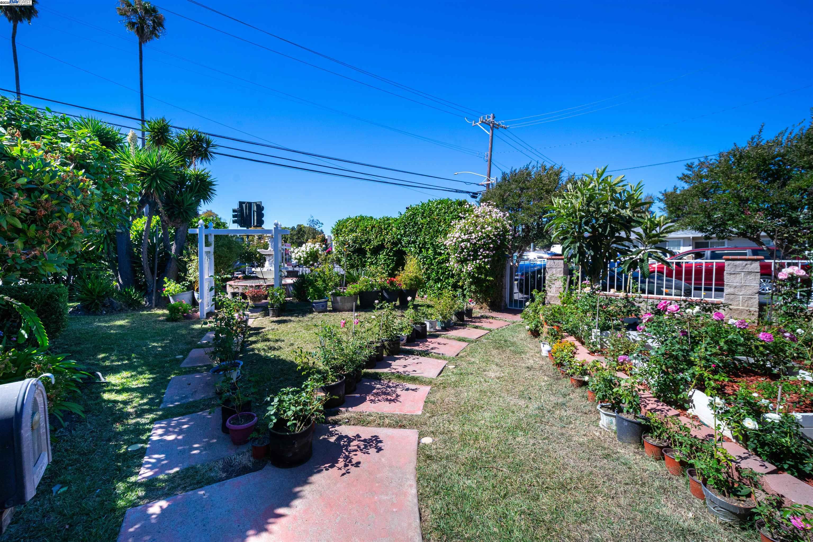 Detail Gallery Image 7 of 48 For 37621 Glenmoor Dr, Fremont,  CA 94536 - 3 Beds | 2 Baths