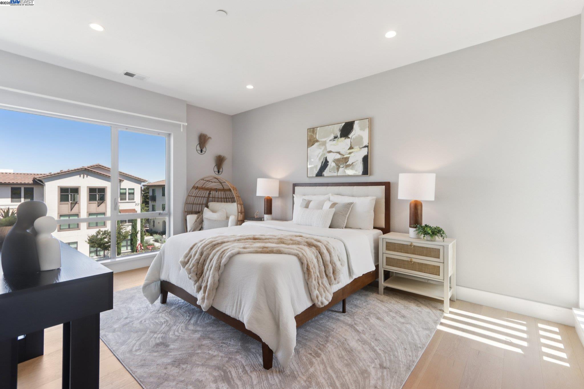 Detail Gallery Image 18 of 36 For 520 El Camino Real #307,  San Carlos,  CA 94070 - 2 Beds | 2 Baths