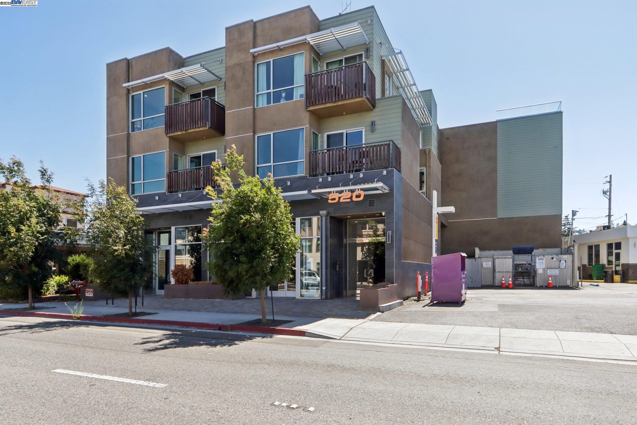 Detail Gallery Image 36 of 36 For 520 El Camino Real #307,  San Carlos,  CA 94070 - 2 Beds | 2 Baths