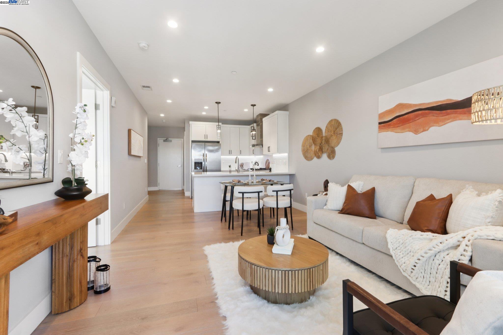 Detail Gallery Image 6 of 36 For 520 El Camino Real #307,  San Carlos,  CA 94070 - 2 Beds | 2 Baths