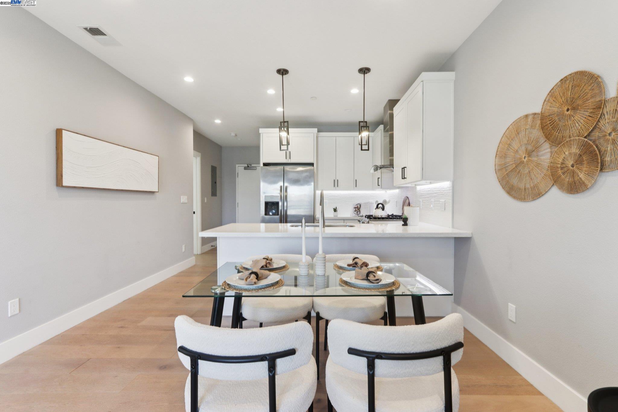 Detail Gallery Image 10 of 36 For 520 El Camino Real #307,  San Carlos,  CA 94070 - 2 Beds | 2 Baths