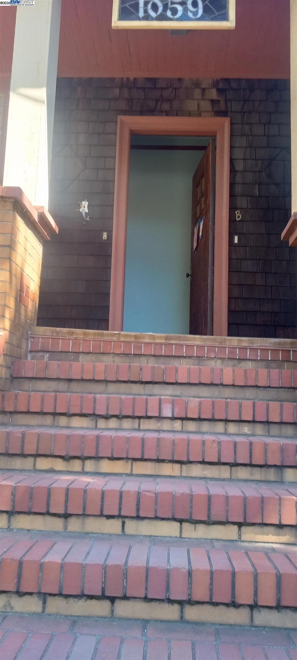 Detail Gallery Image 2 of 47 For 1059 Santa Clara Ave, Alameda,  CA 94501 - – Beds | – Baths